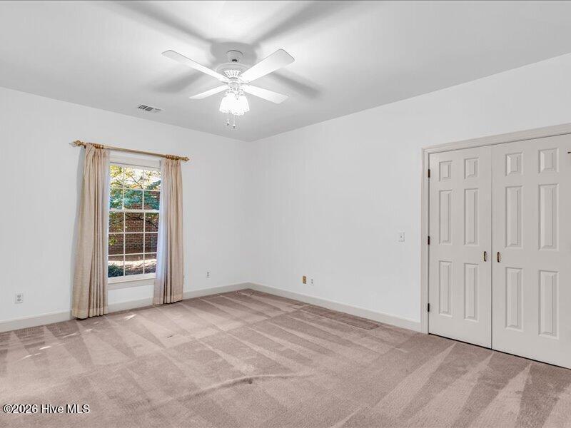 51 King Street Property Photo 58
