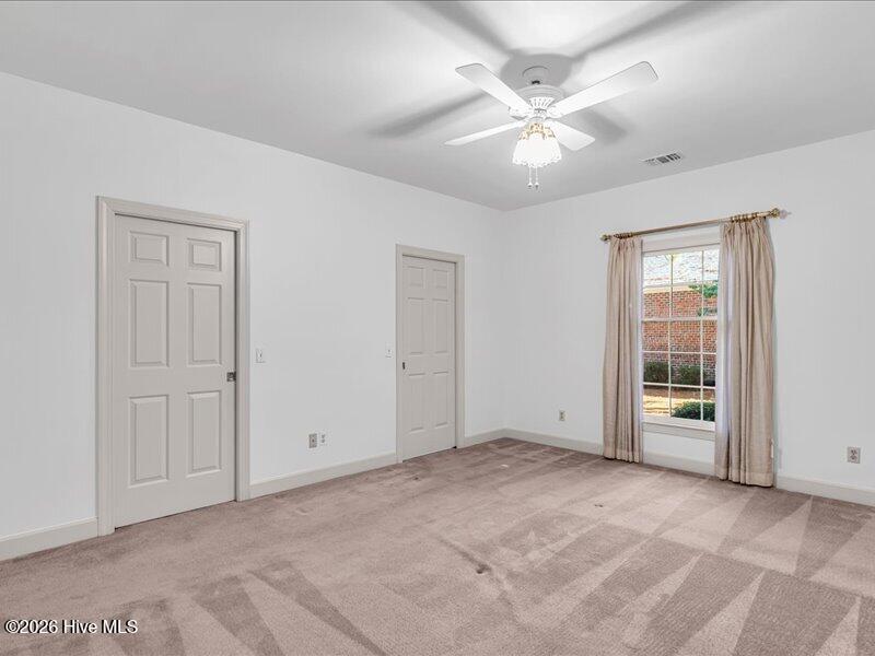 51 King Street Property Photo 60