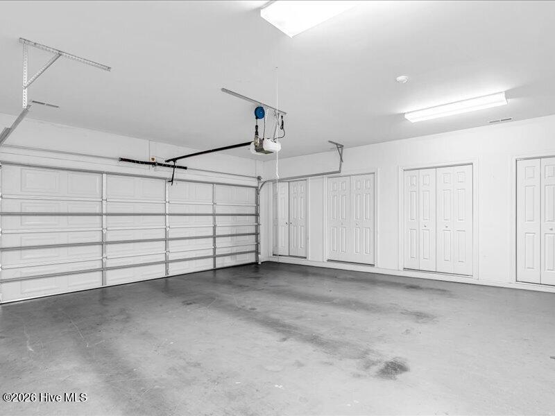 51 King Street Property Photo 71