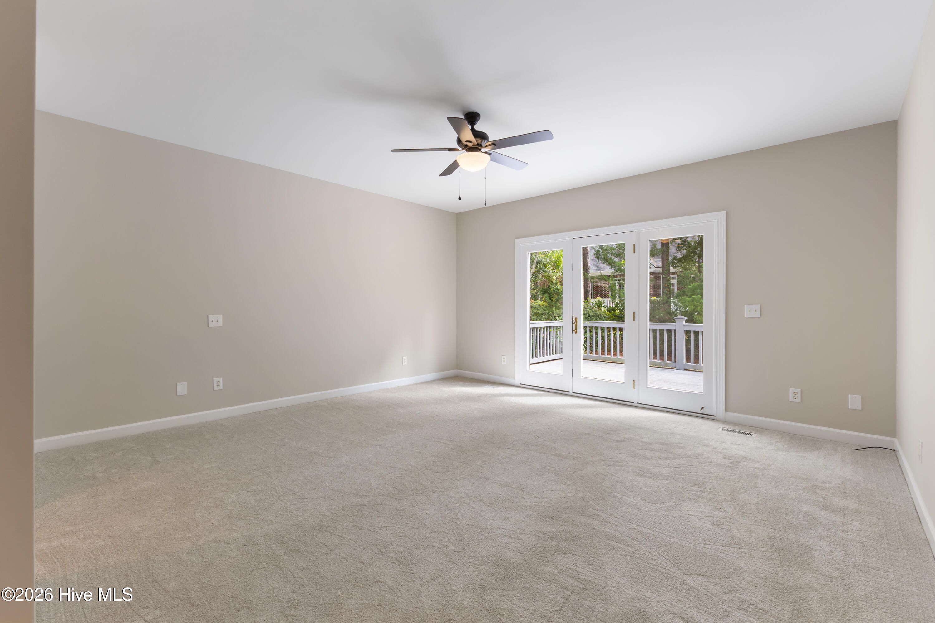 8816 Sawmill Creek Lane Property Photo 25
