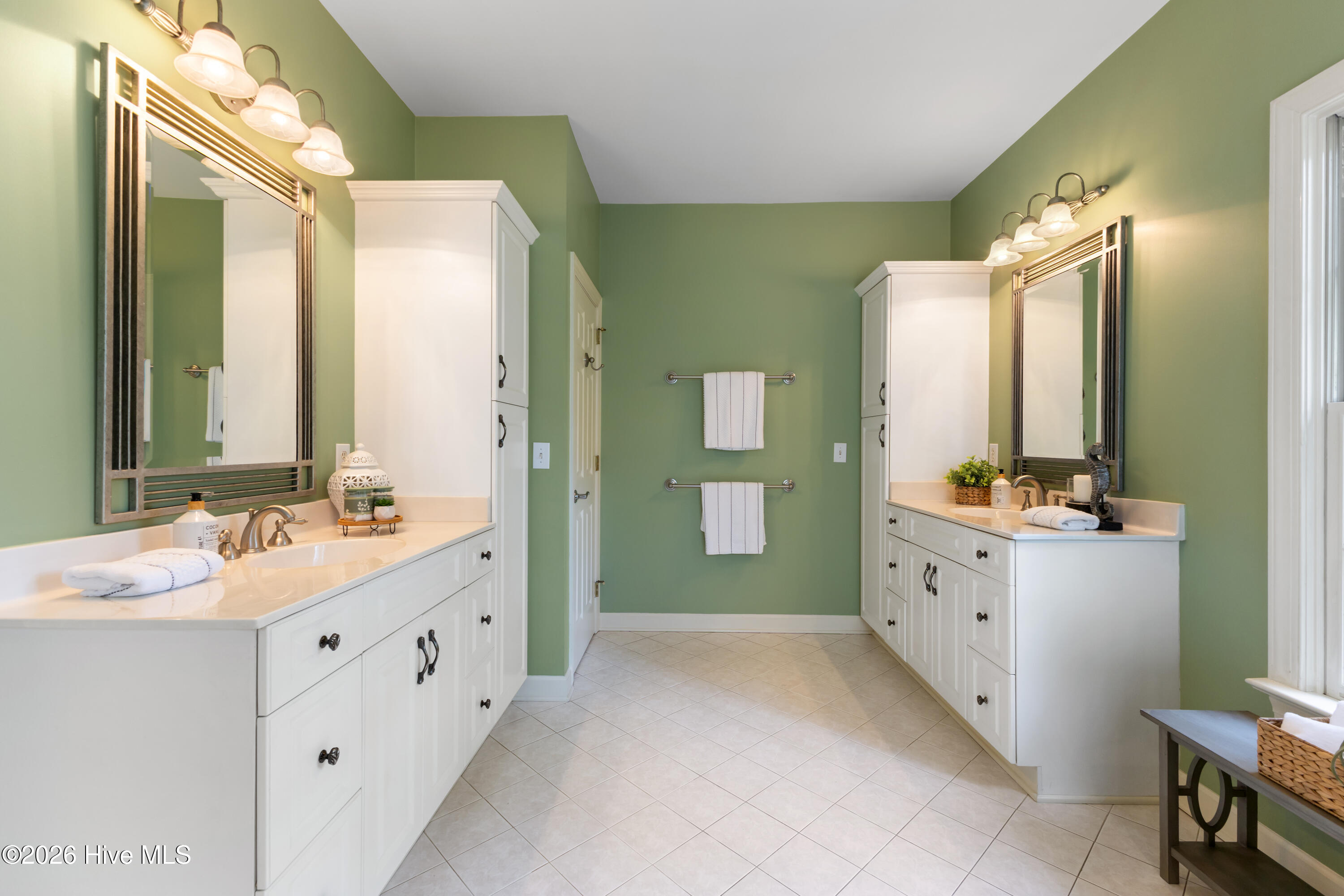 8816 Sawmill Creek Lane Property Photo 30