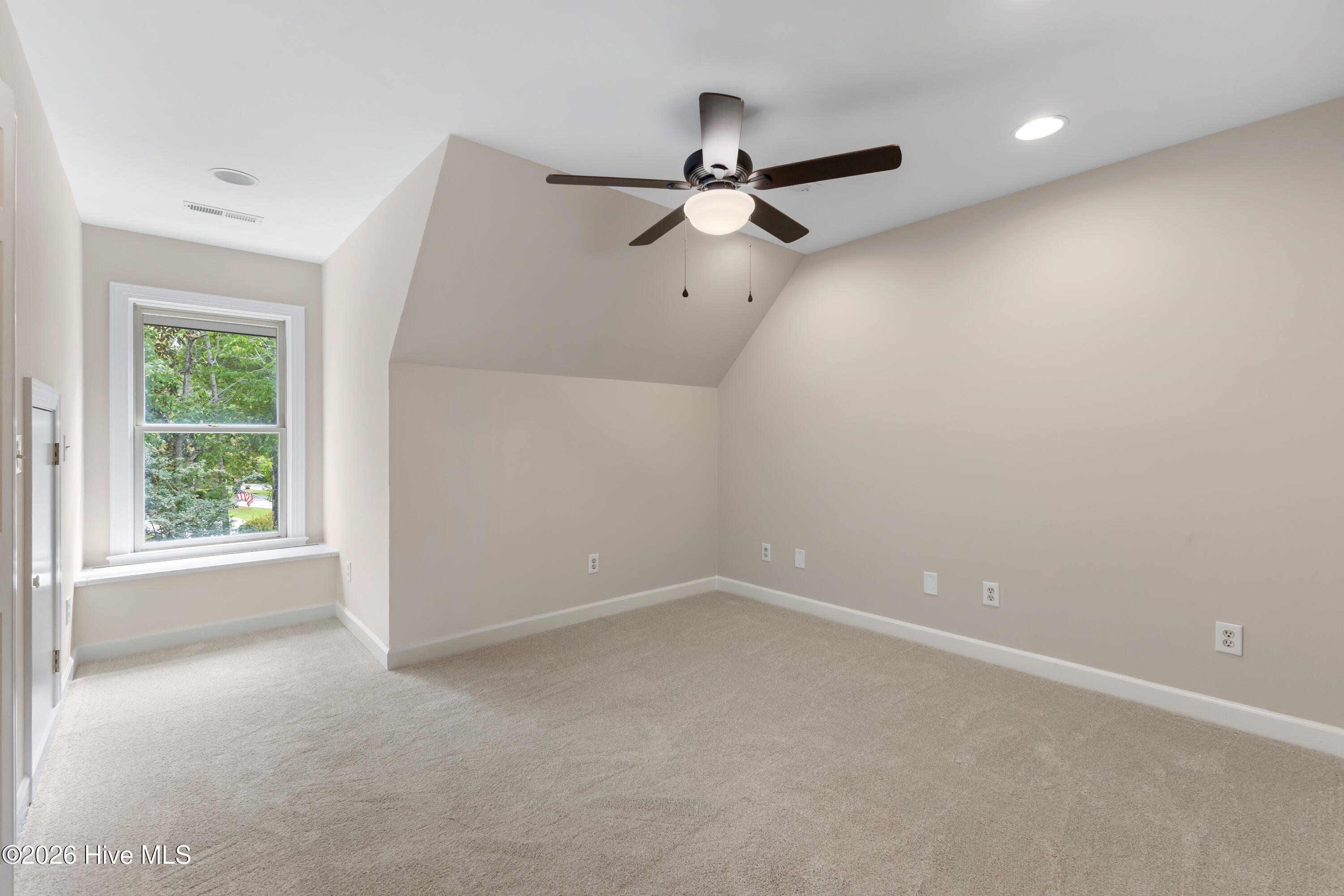 8816 Sawmill Creek Lane Property Photo 33