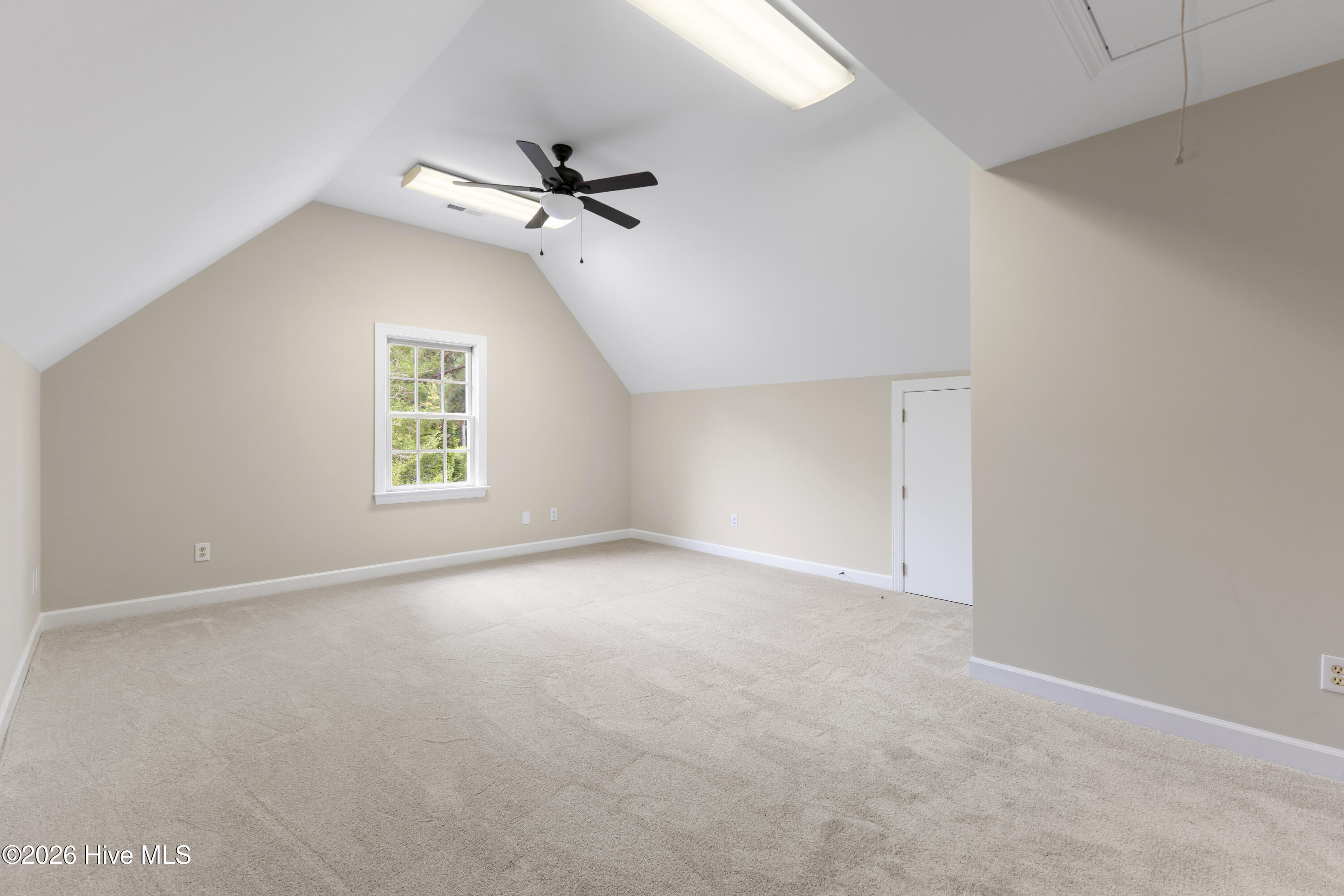 8816 Sawmill Creek Lane Property Photo 34
