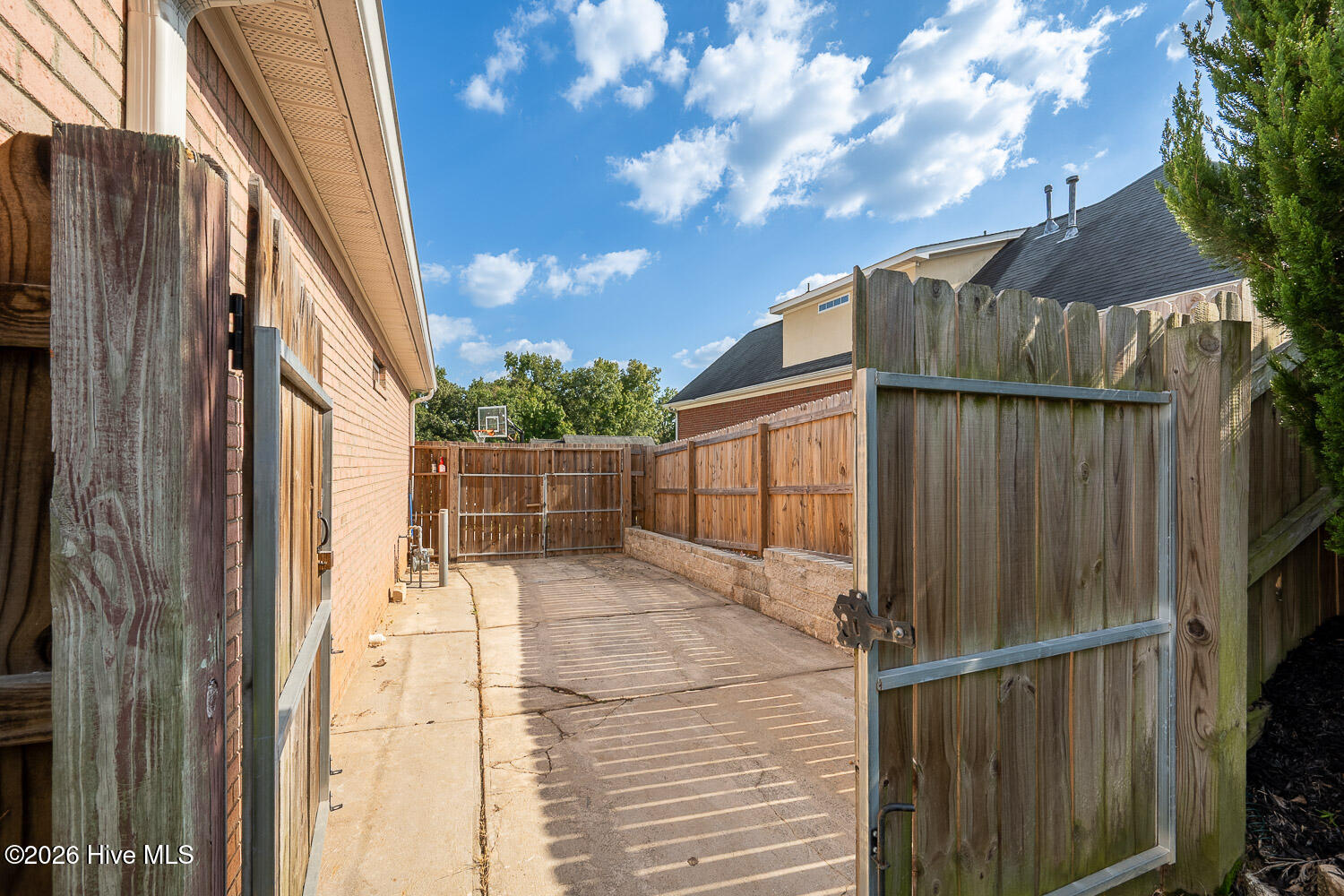 213 Mineral Court Property Photo 46