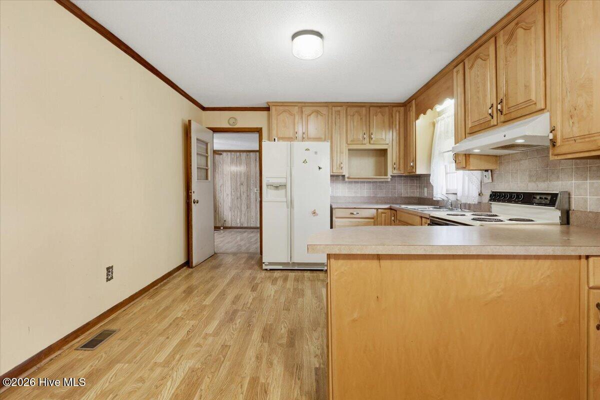 1719 Lipscomb Road E Property Photo 6