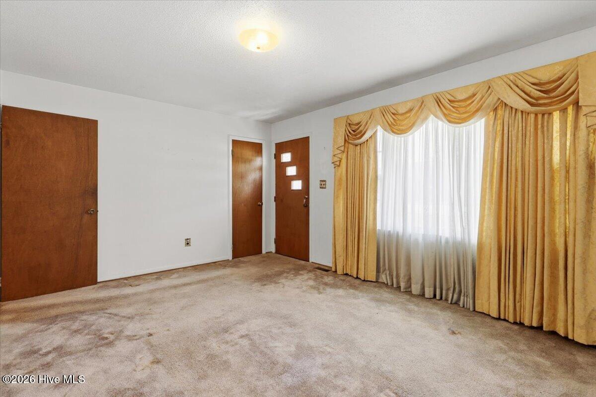 1719 Lipscomb Road E Property Photo 8