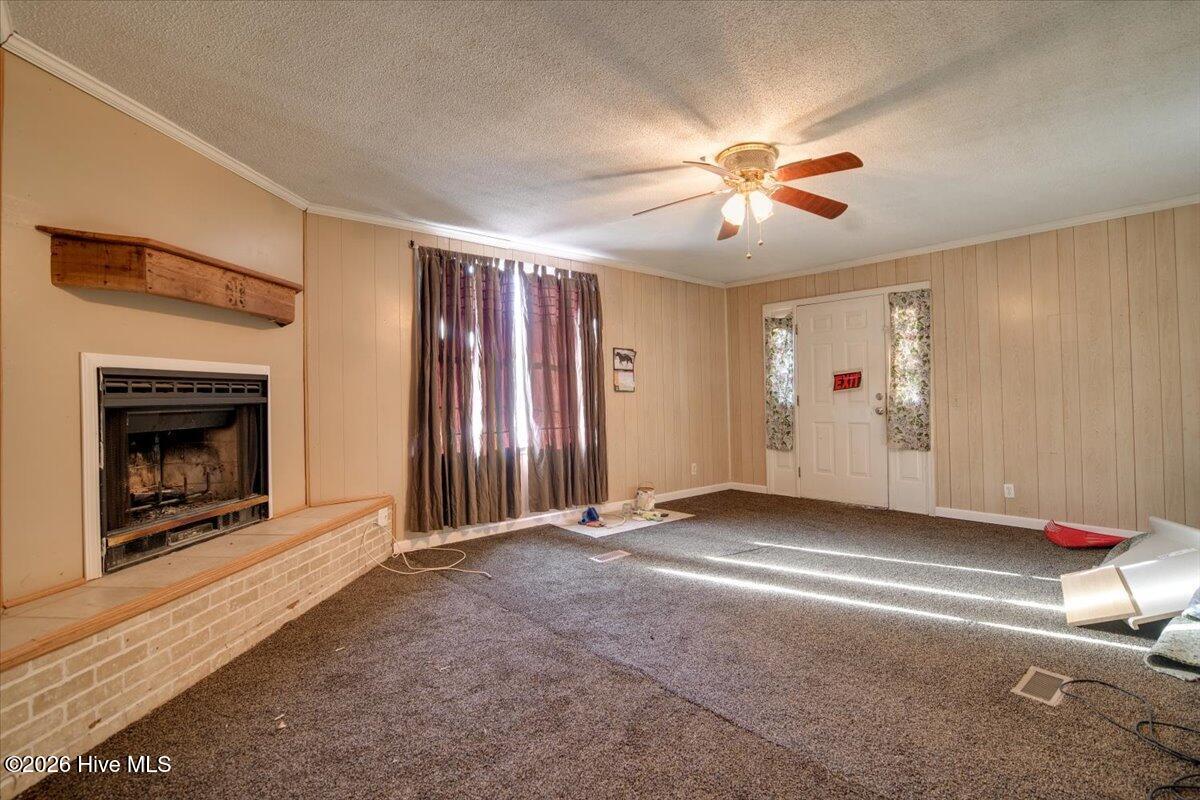 1015 Moseley Road Property Photo 5