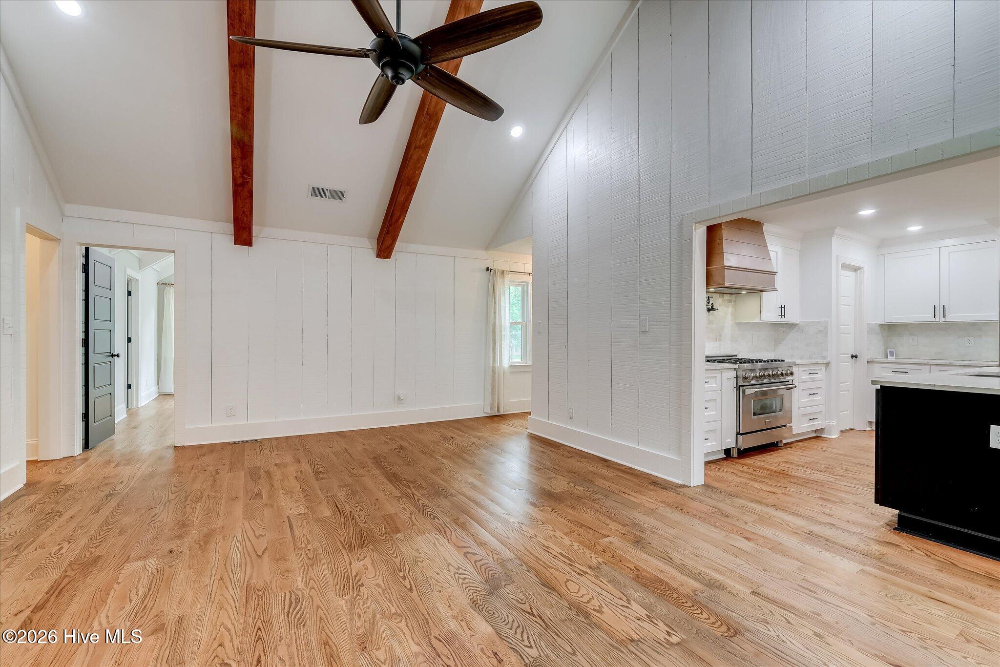 4768 Woodbridge Drive Property Photo 11