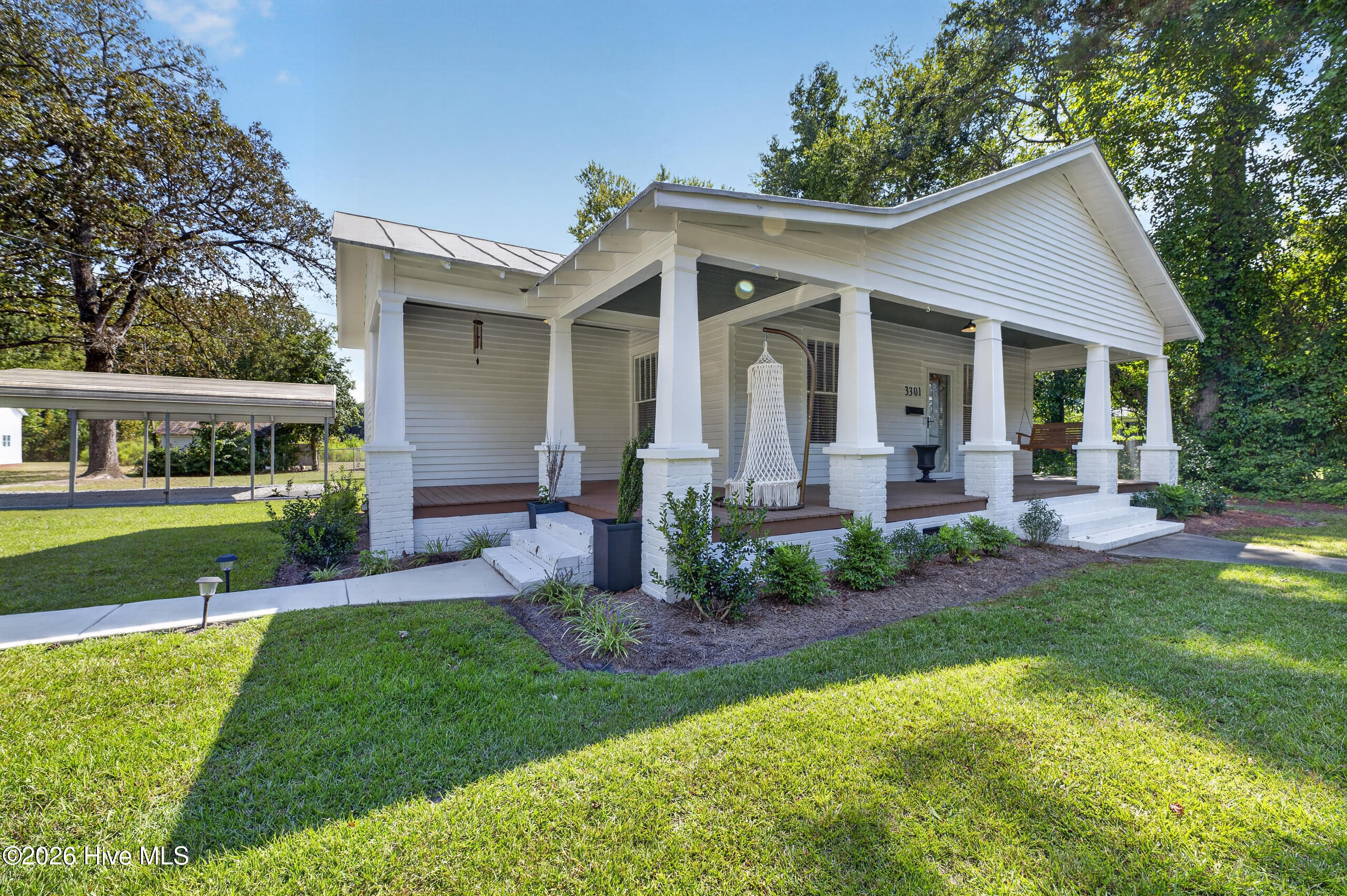 3301 Dickinson Avenue Property Photo 1