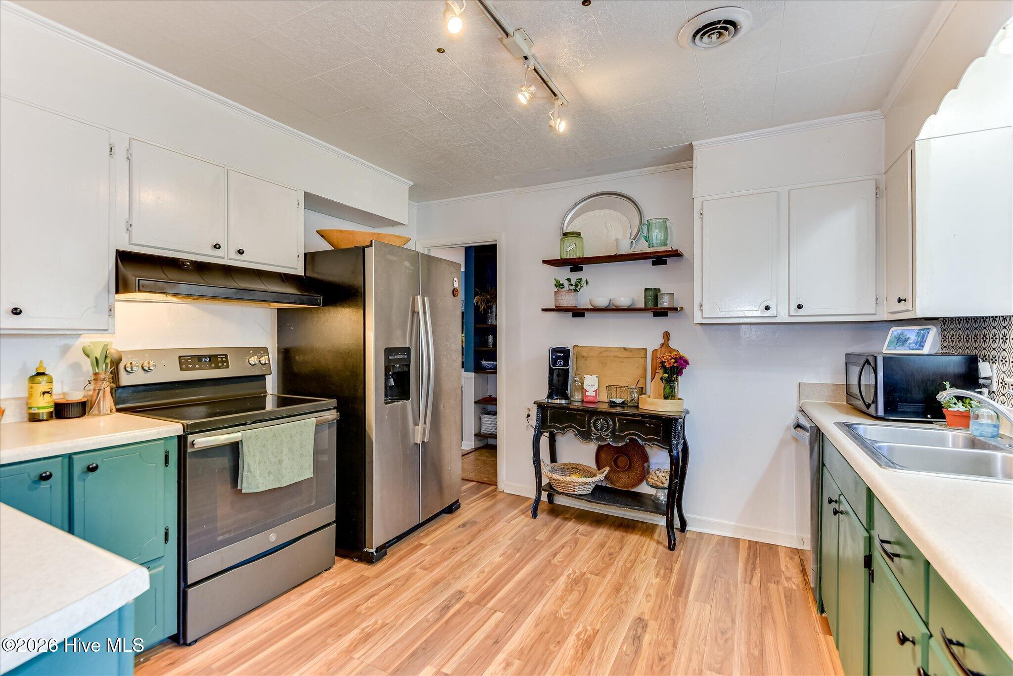 6673 Washington Road Property Photo 18