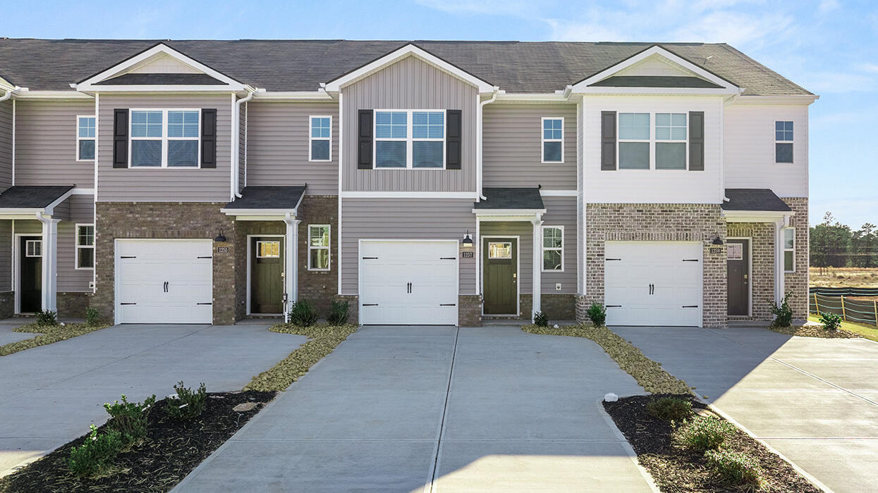 1303 Bent Water Circle Circle Property Photo 1