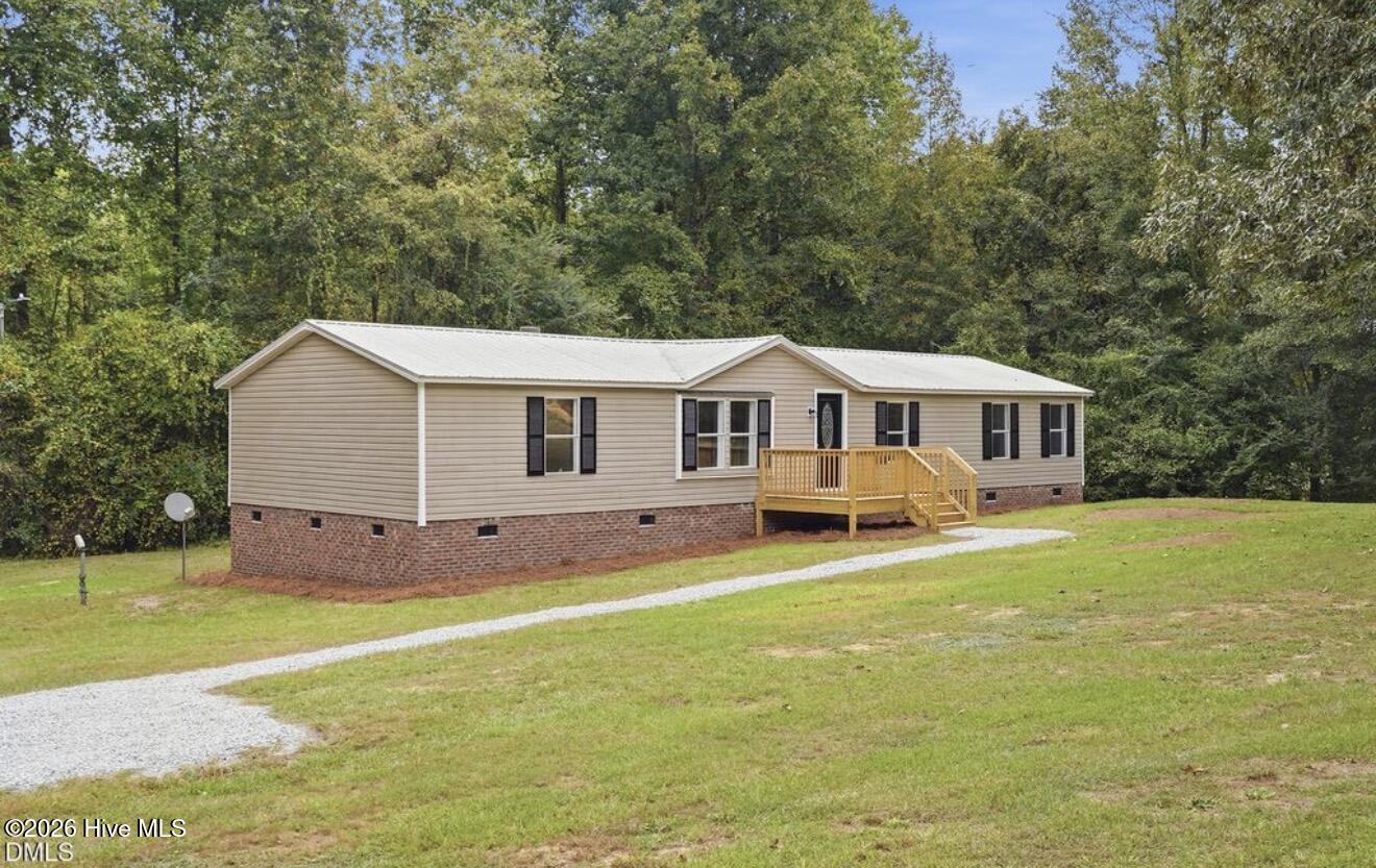 116 Avon Lane Property Photo 1