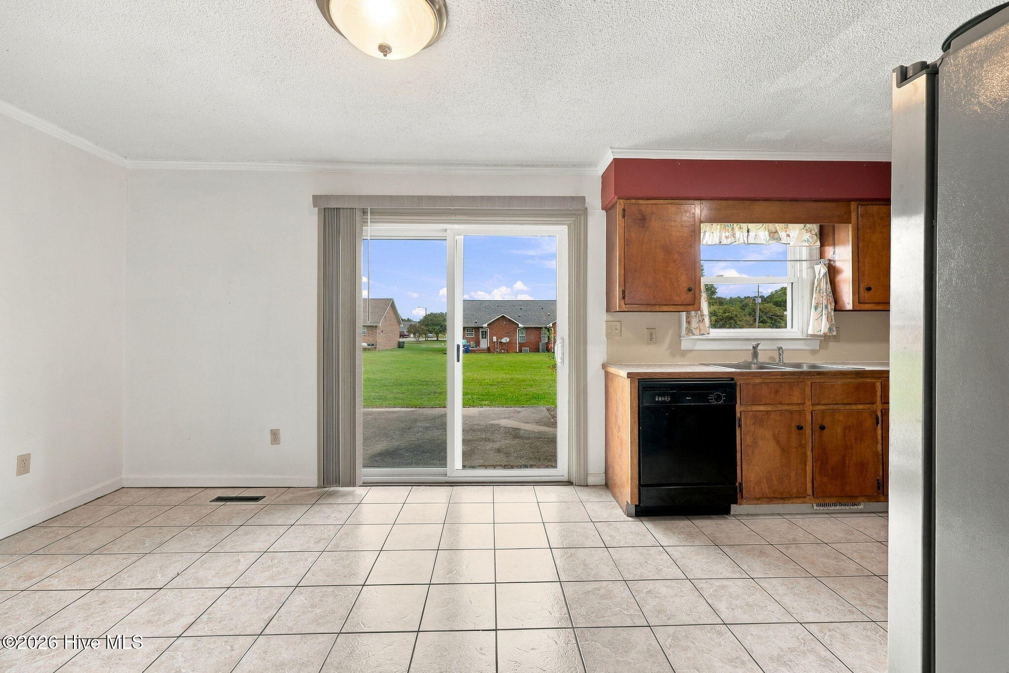 367 Second Street Property Photo 13