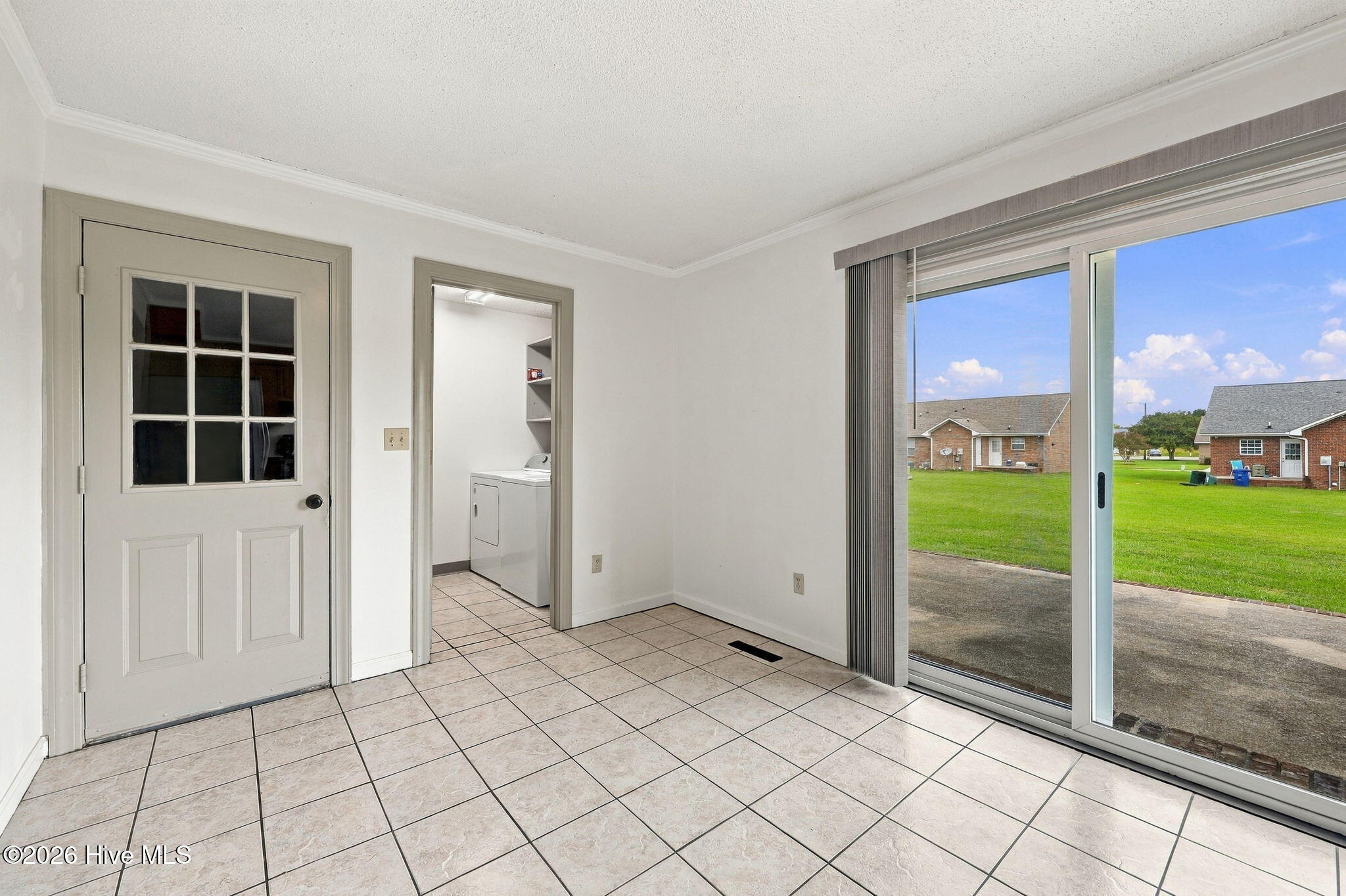 367 Second Street Property Photo 14