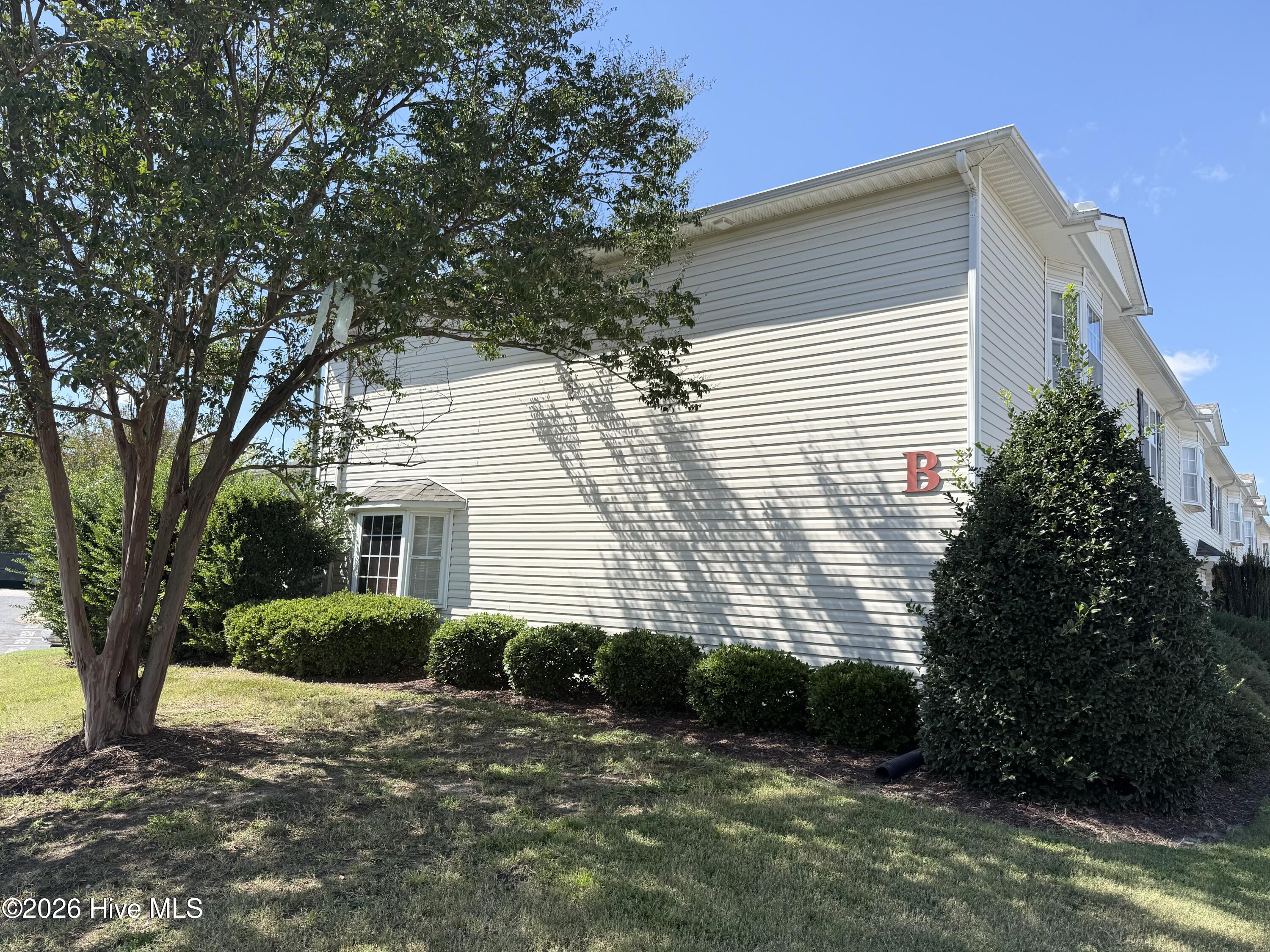 2108 Flagstone Court B1 Property Photo 4