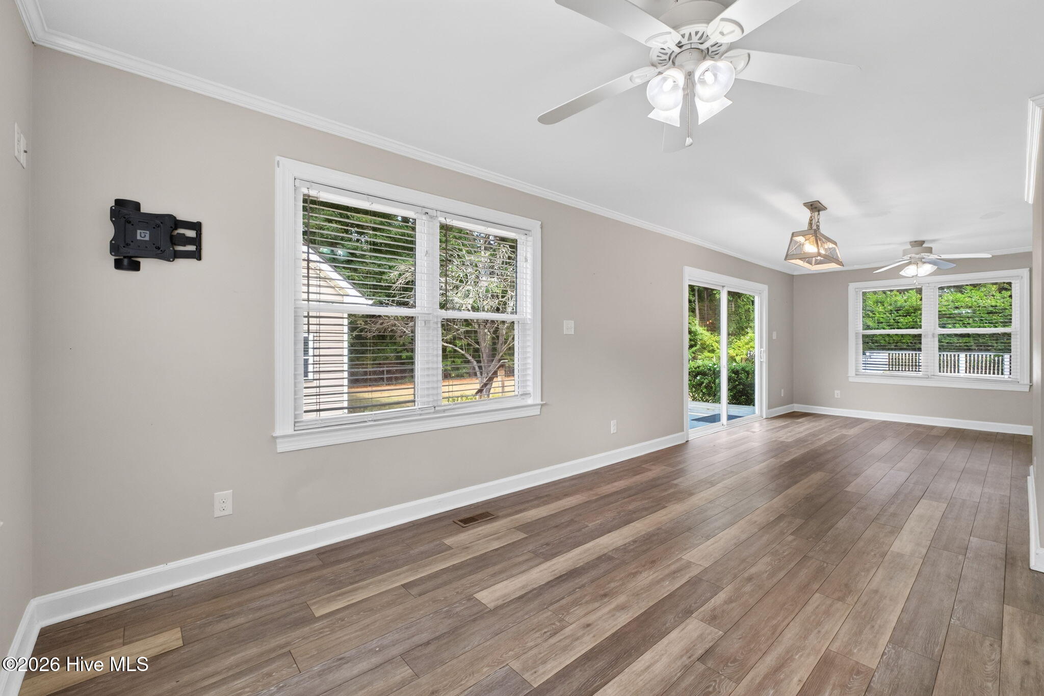 607 Shelley Drive Property Photo 15