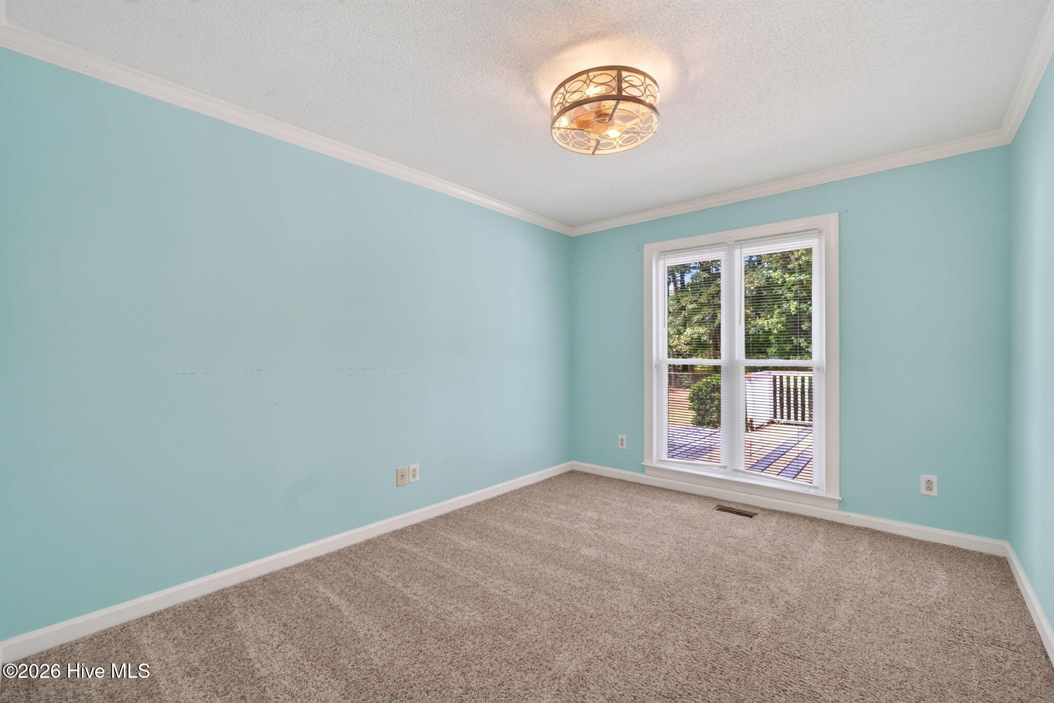 607 Shelley Drive Property Photo 19