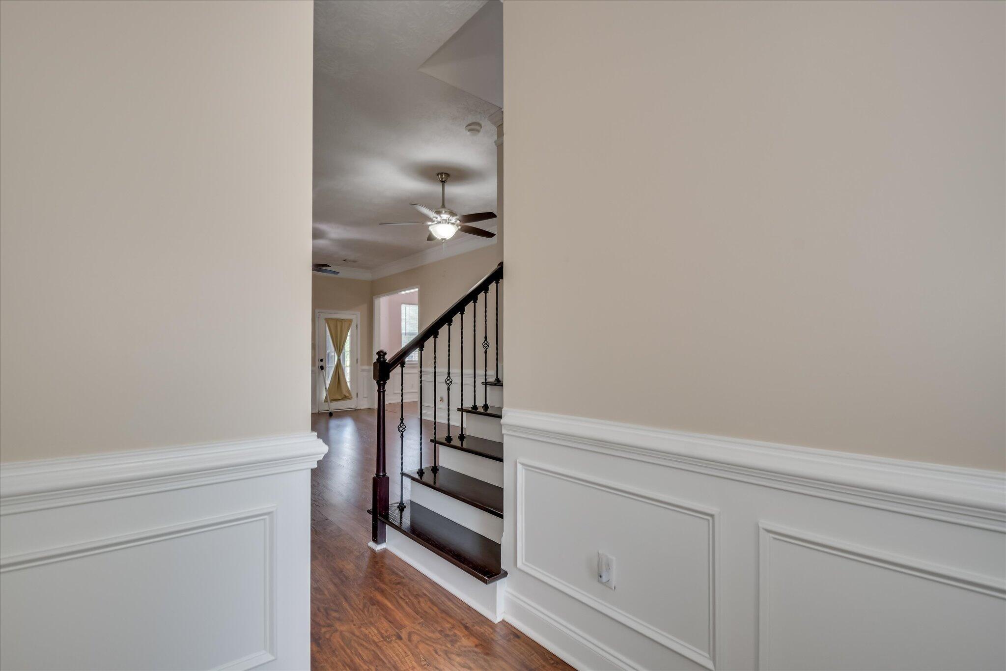 2560 Grier Circle Property Photo 6