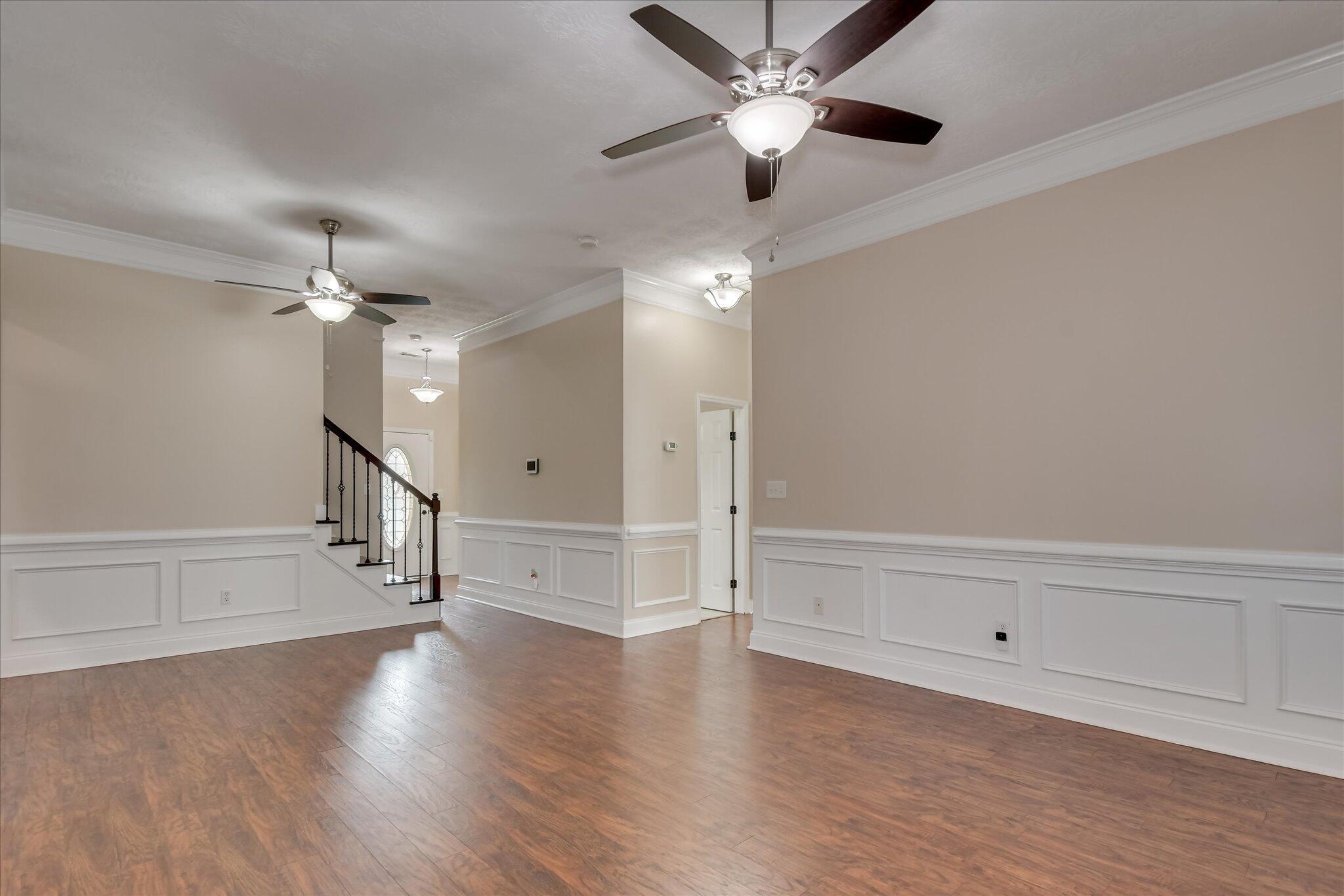 2560 Grier Circle Property Photo 9