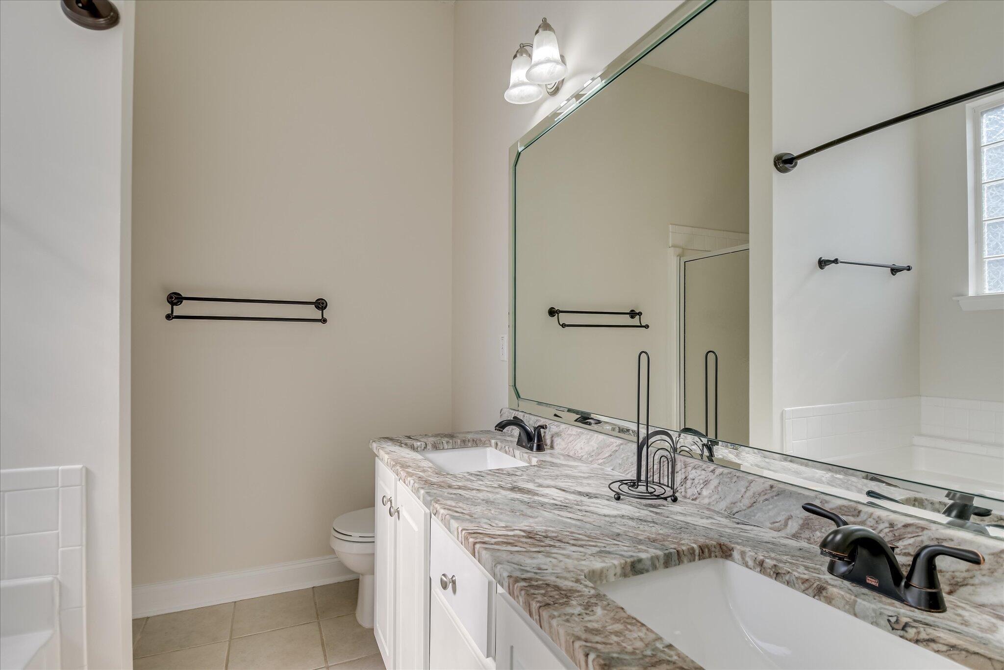 2560 Grier Circle Property Photo 23
