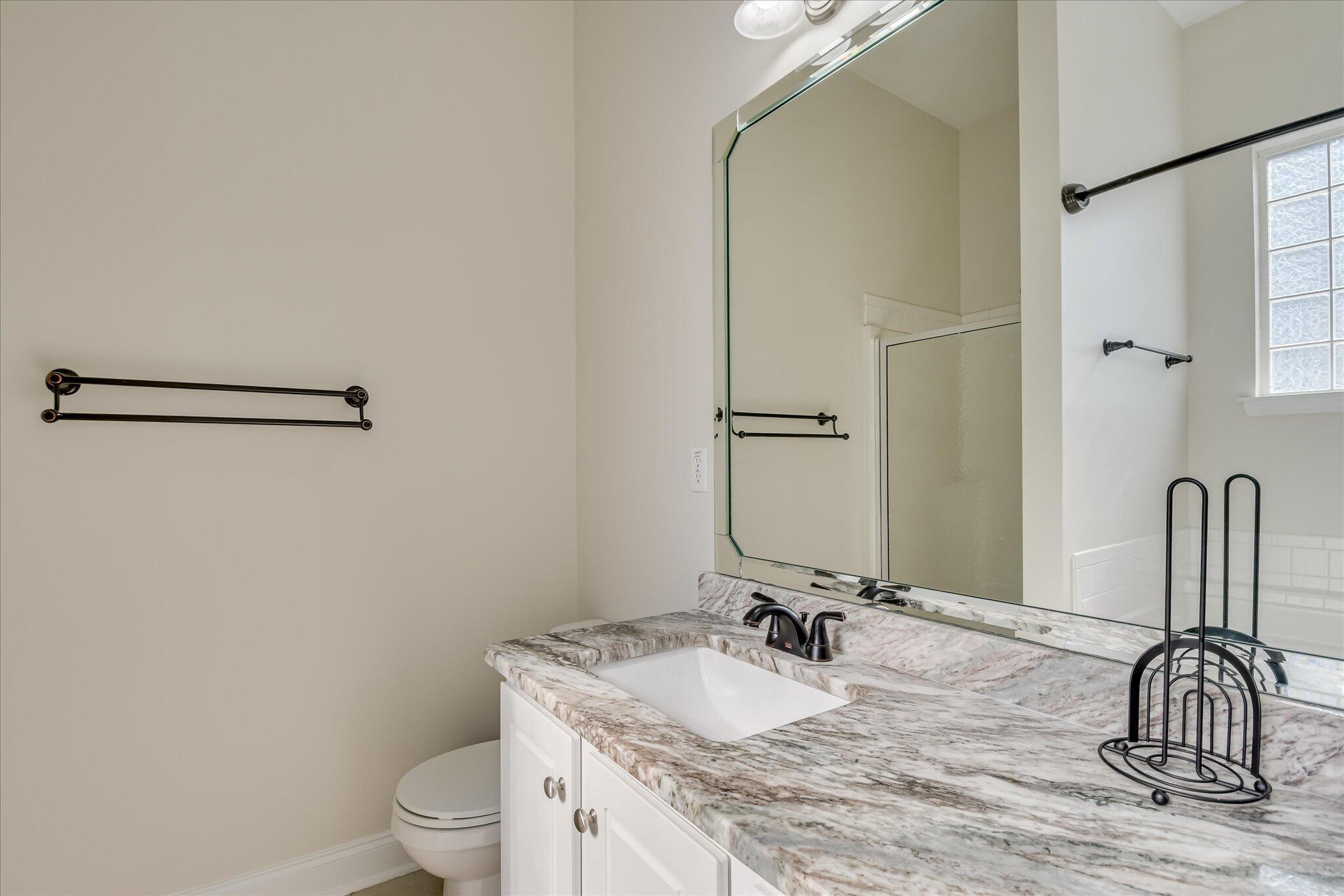 2560 Grier Circle Property Photo 24