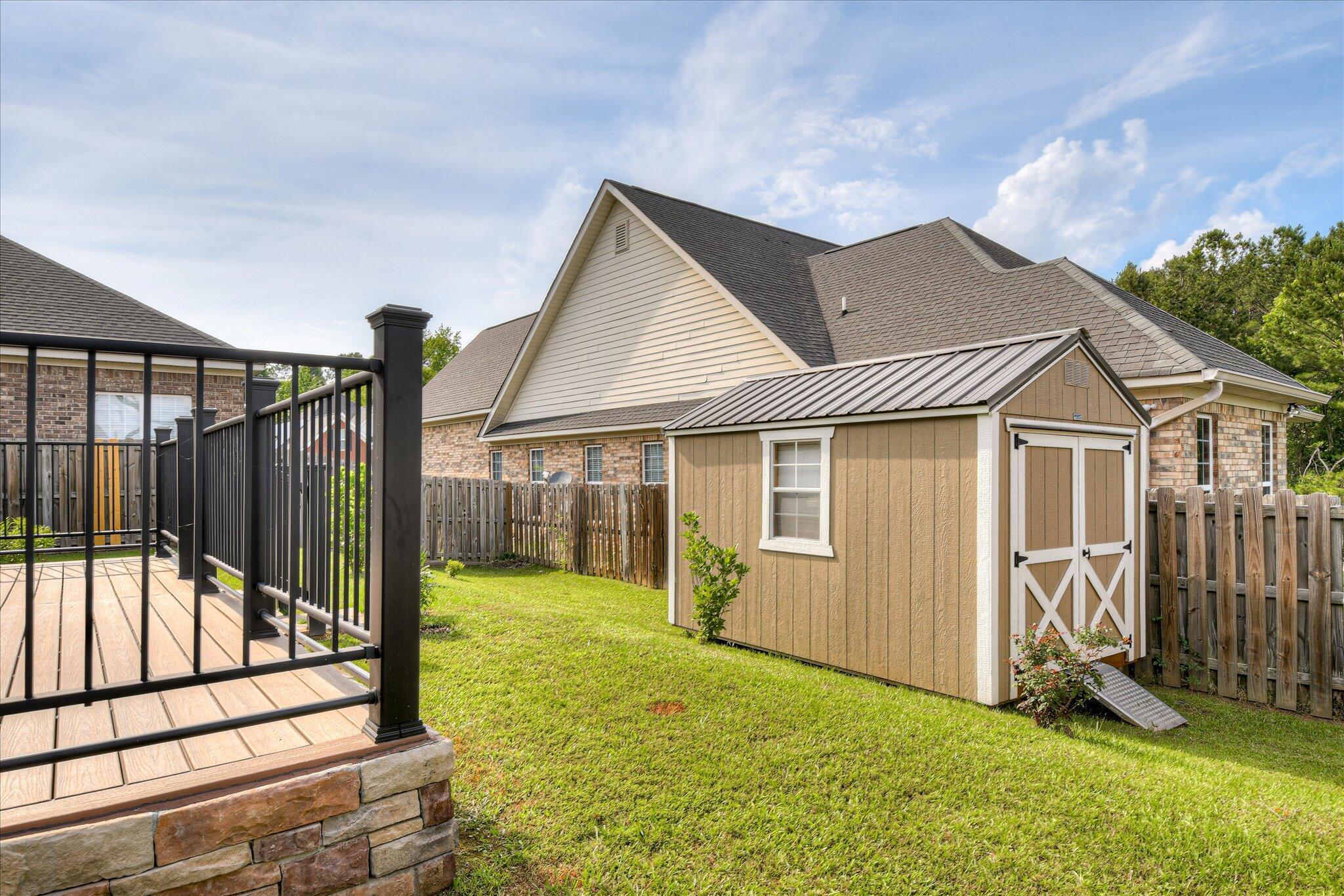 2560 Grier Circle Property Photo 45