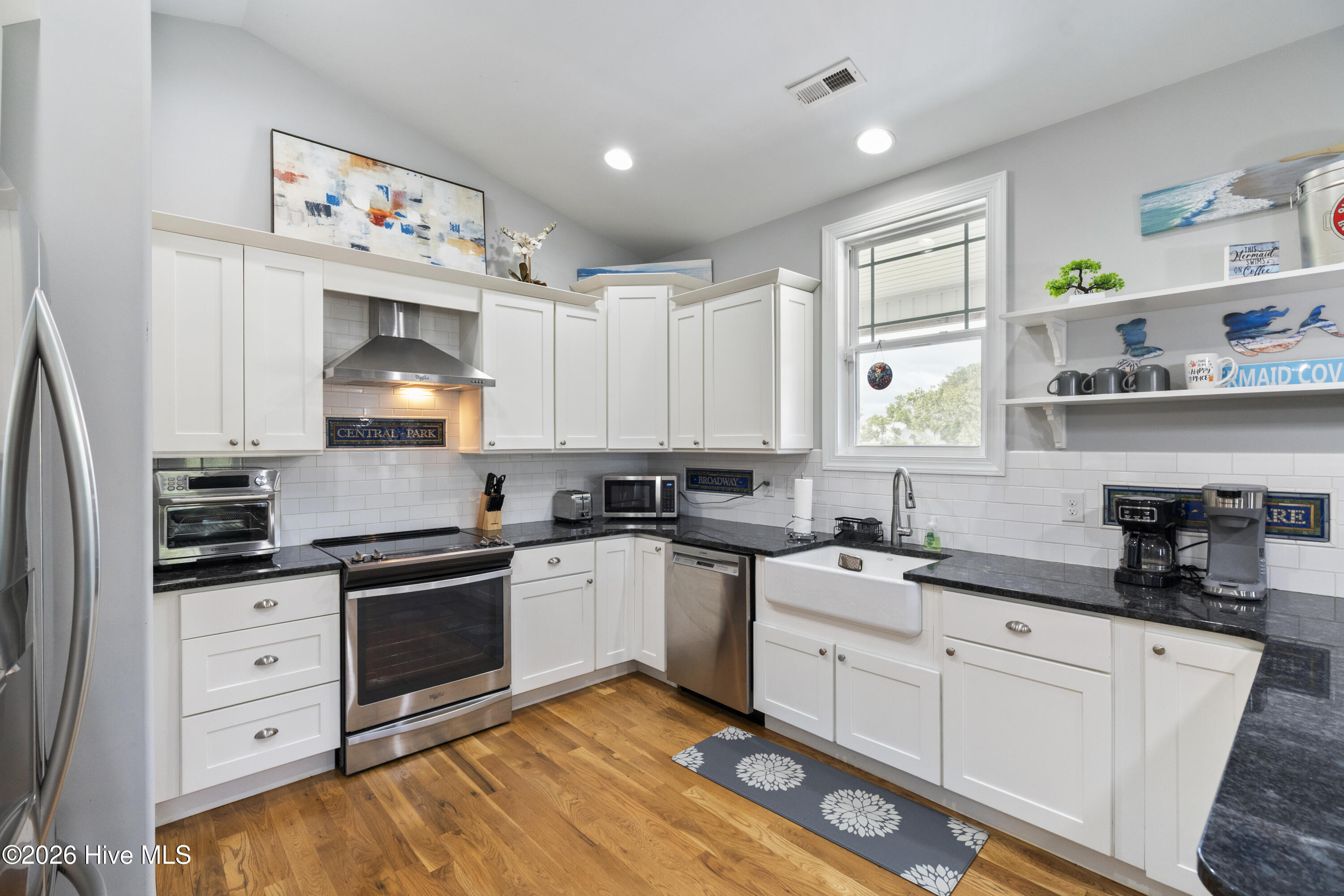 127 Ne 34th Street Property Photo 7