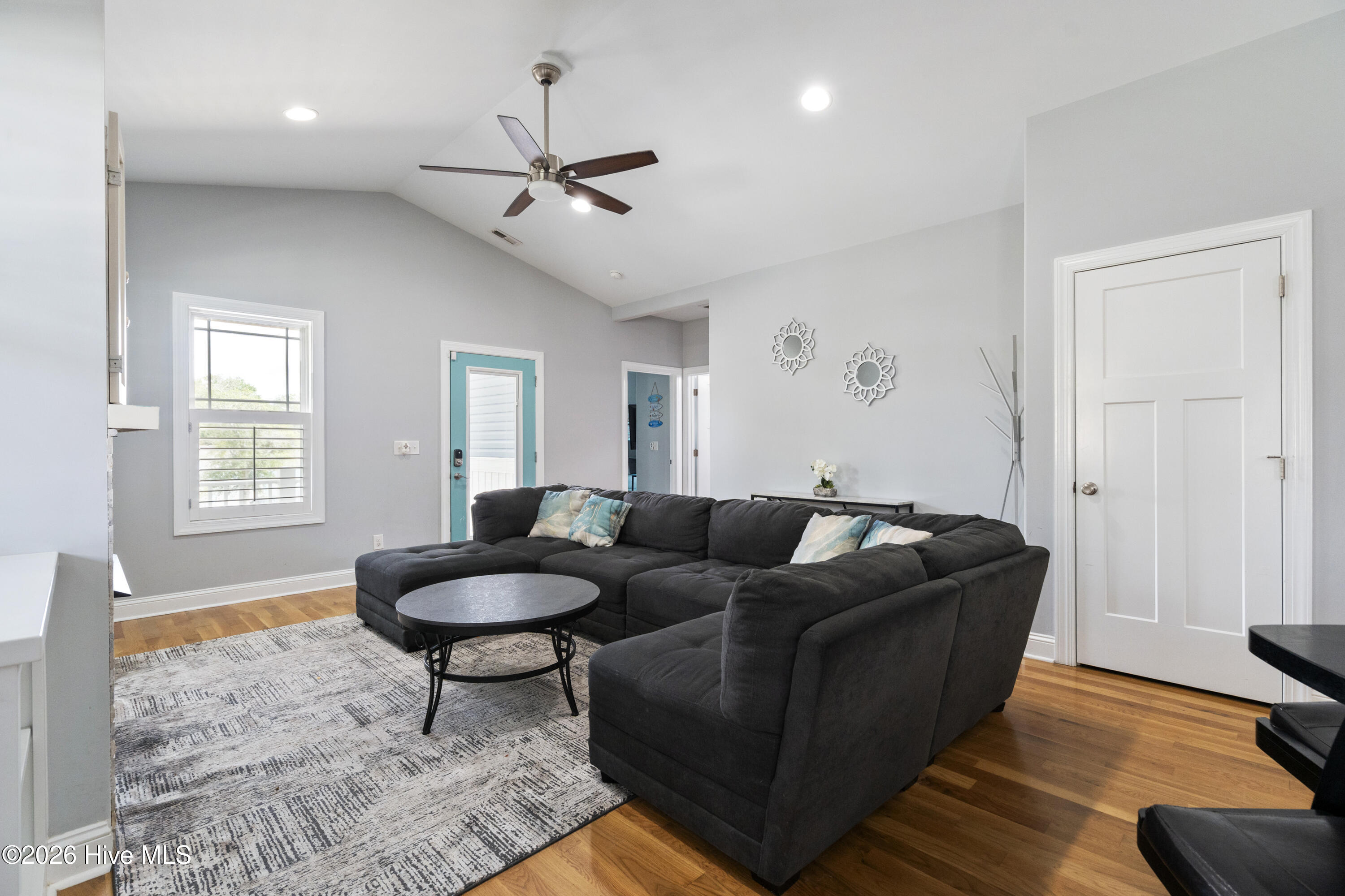127 Ne 34th Street Property Photo 14
