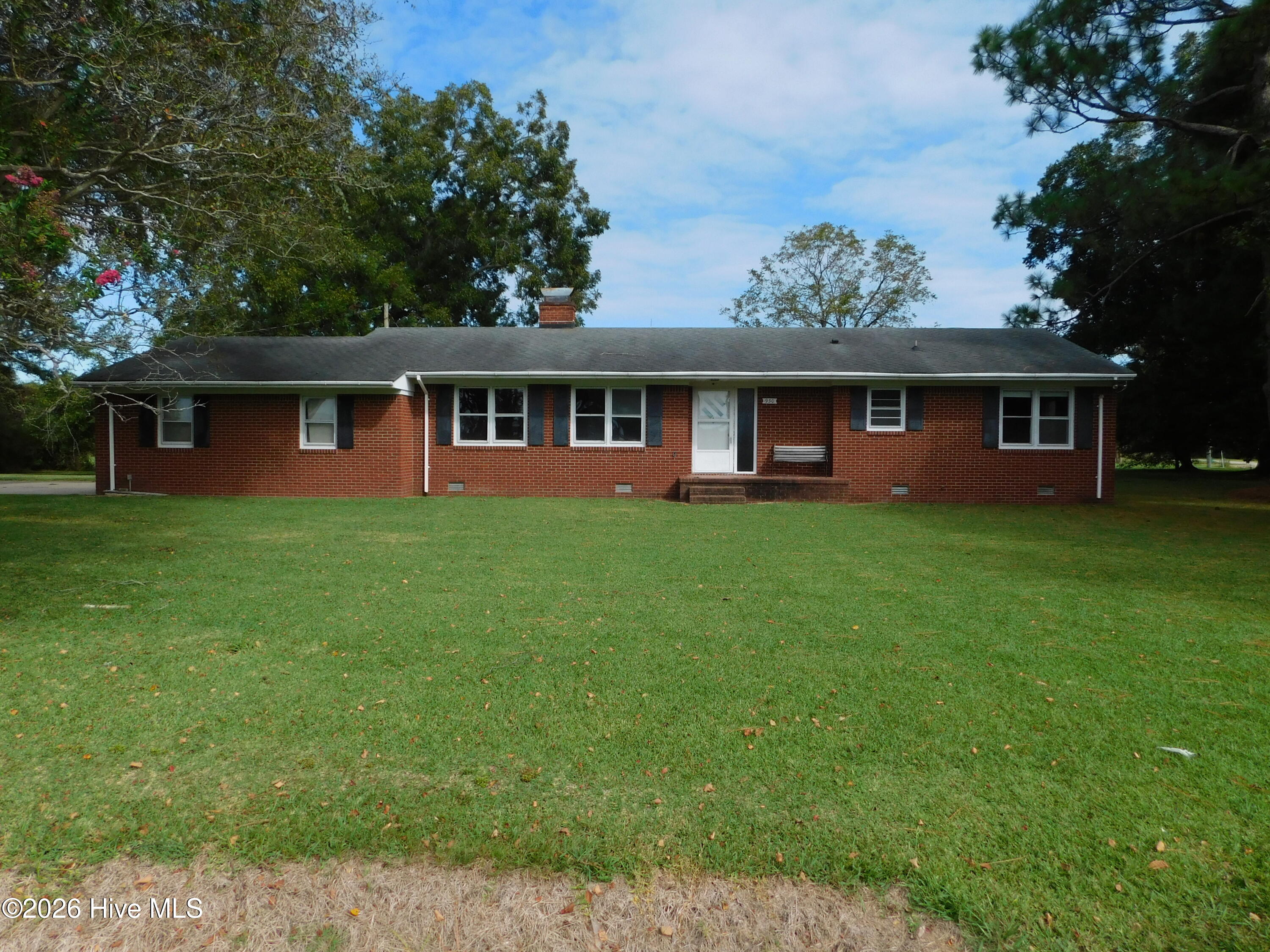 930 Highway 343 S Property Photo 1