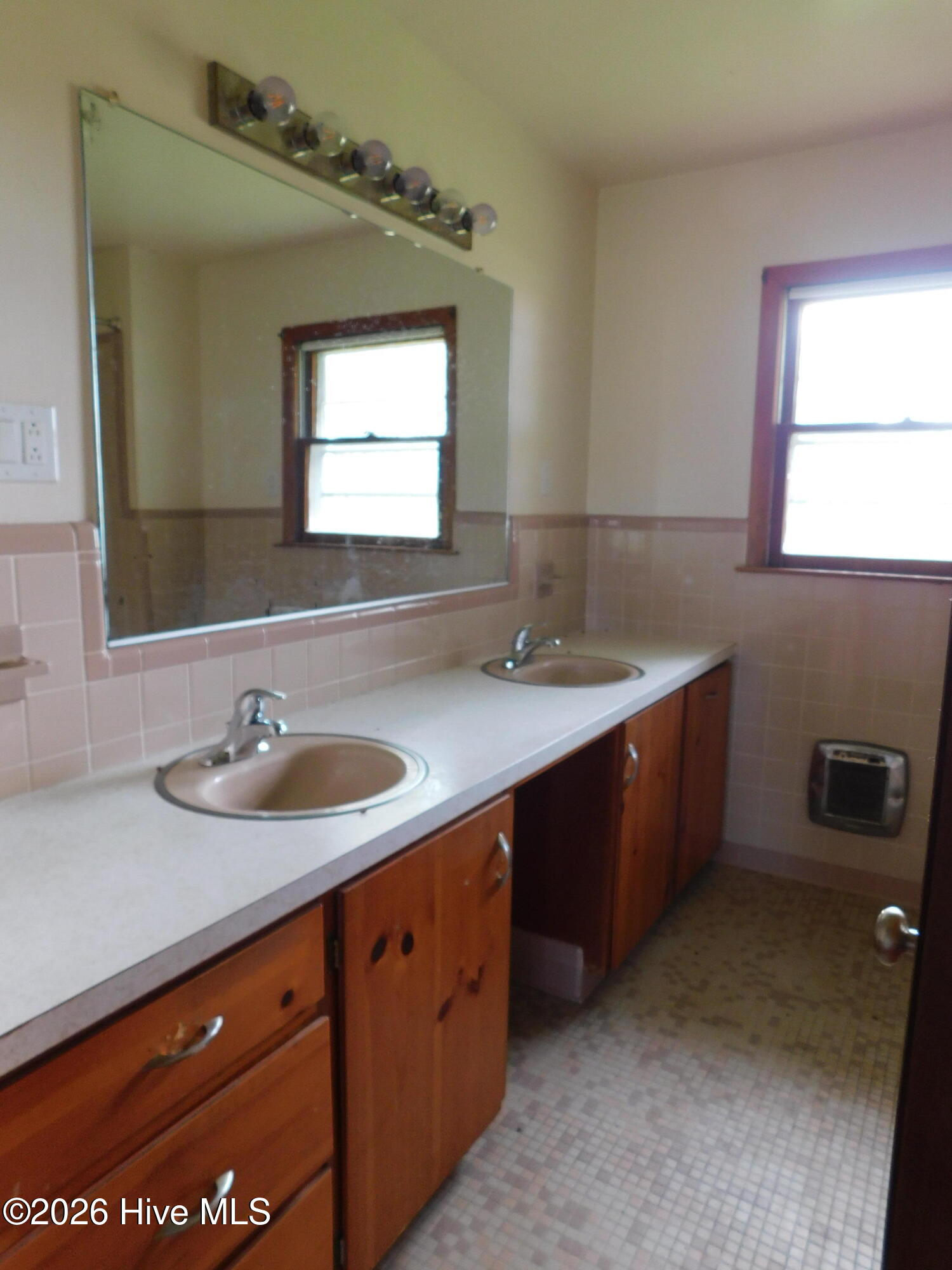 930 Highway 343 S Property Photo 30