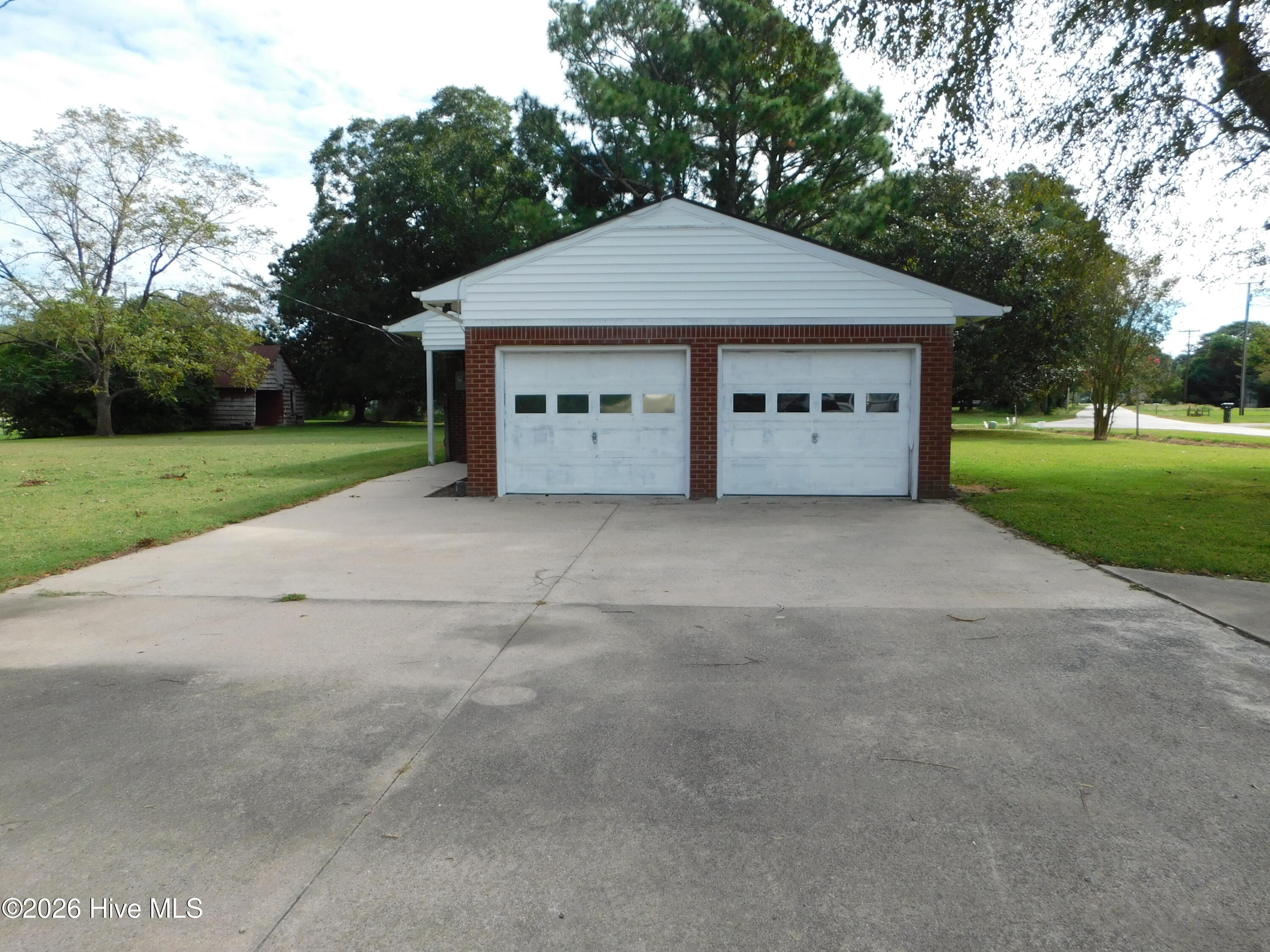 930 Highway 343 S Property Photo 35