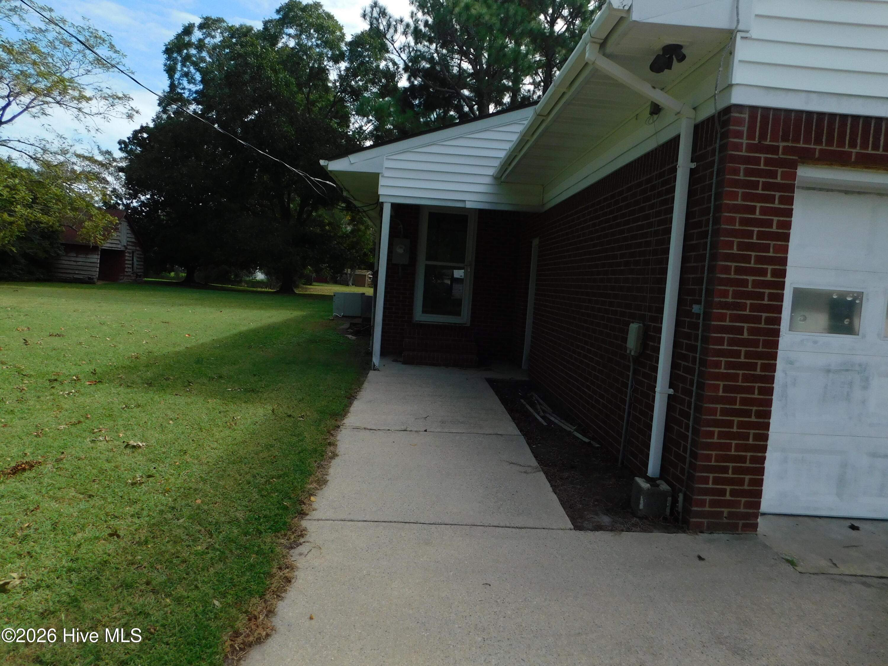 930 Highway 343 S Property Photo 38