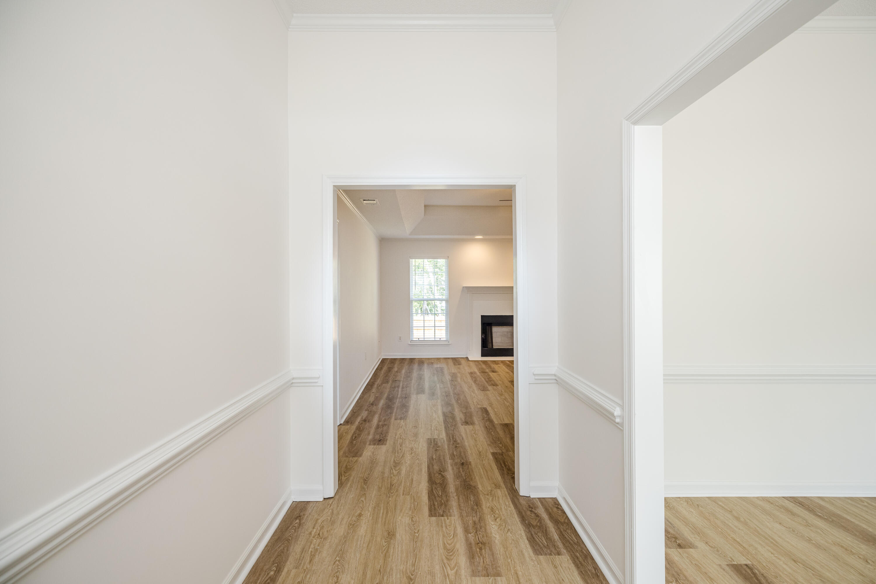 245 Farmington Drive W Property Photo 10