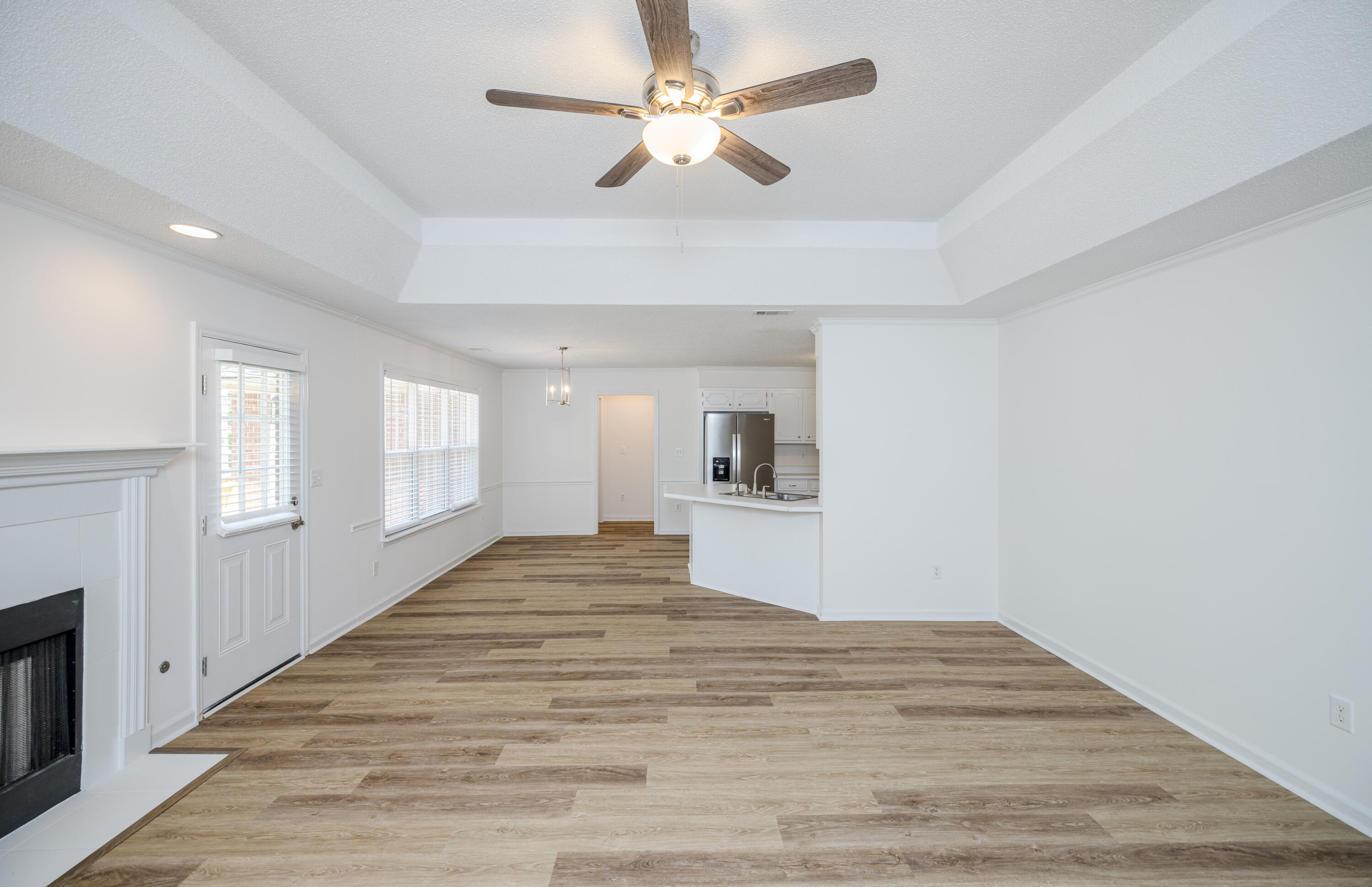 245 Farmington Drive W Property Photo 19