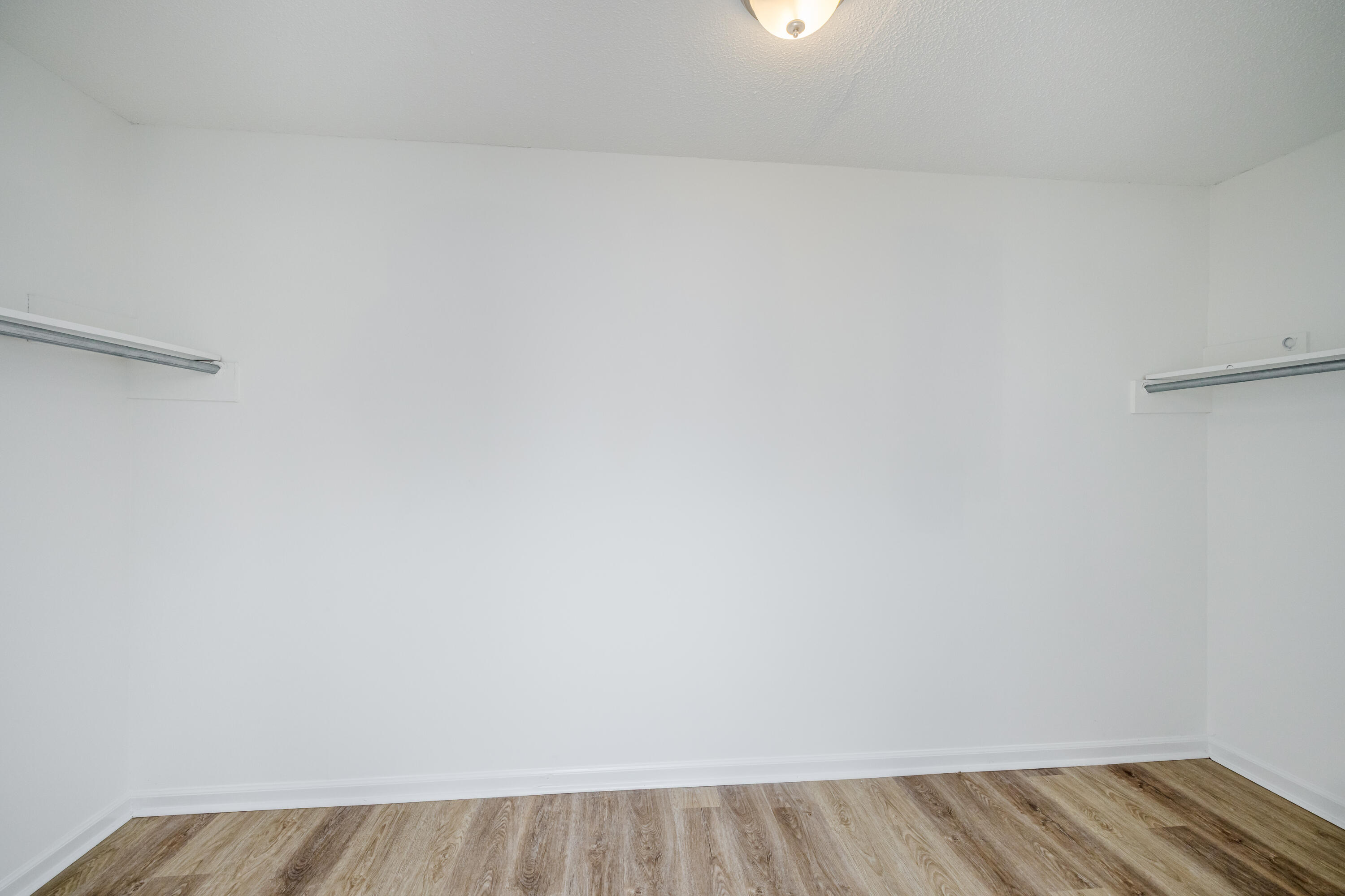 245 Farmington Drive W Property Photo 37