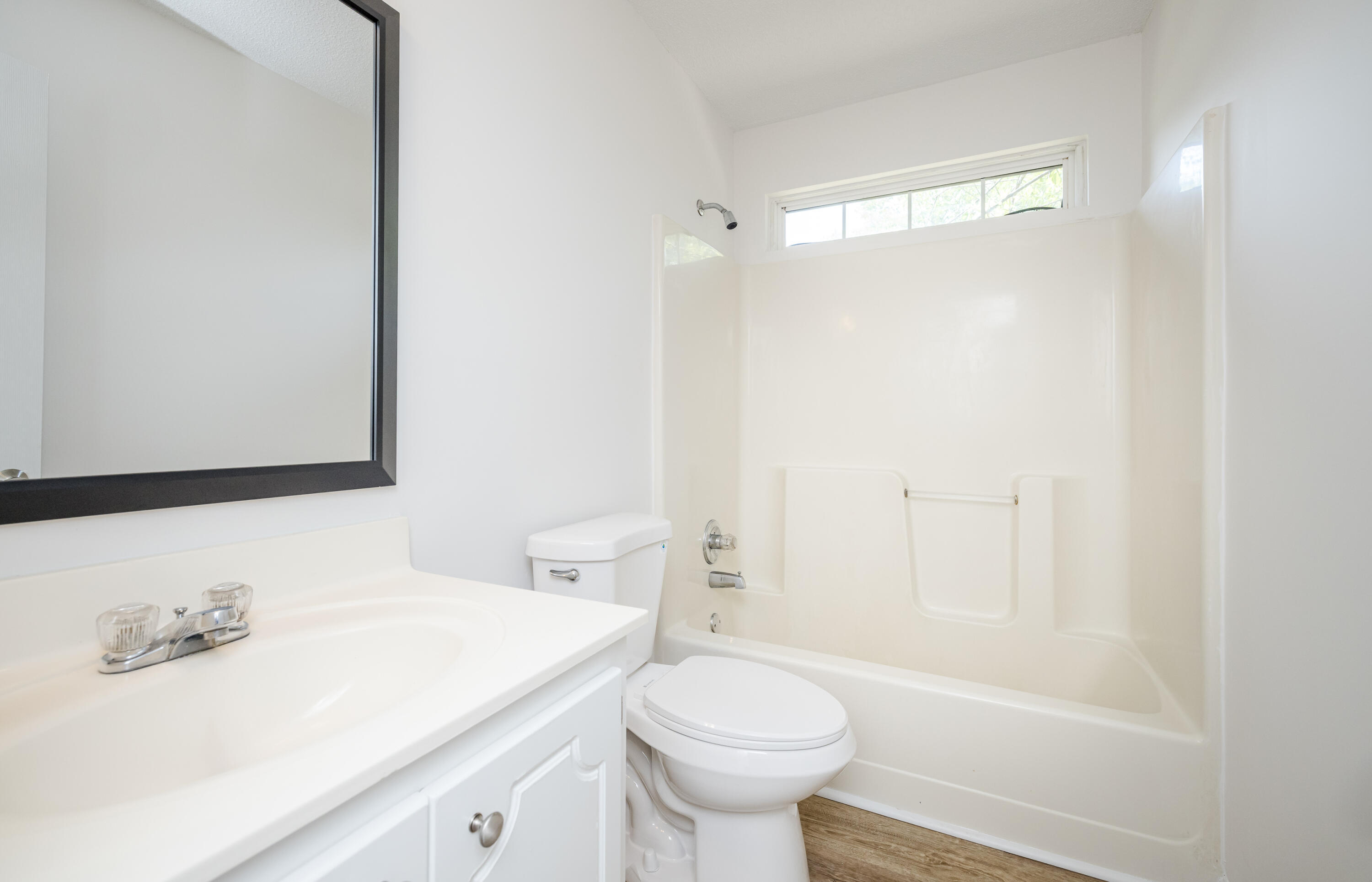245 Farmington Drive W Property Photo 41