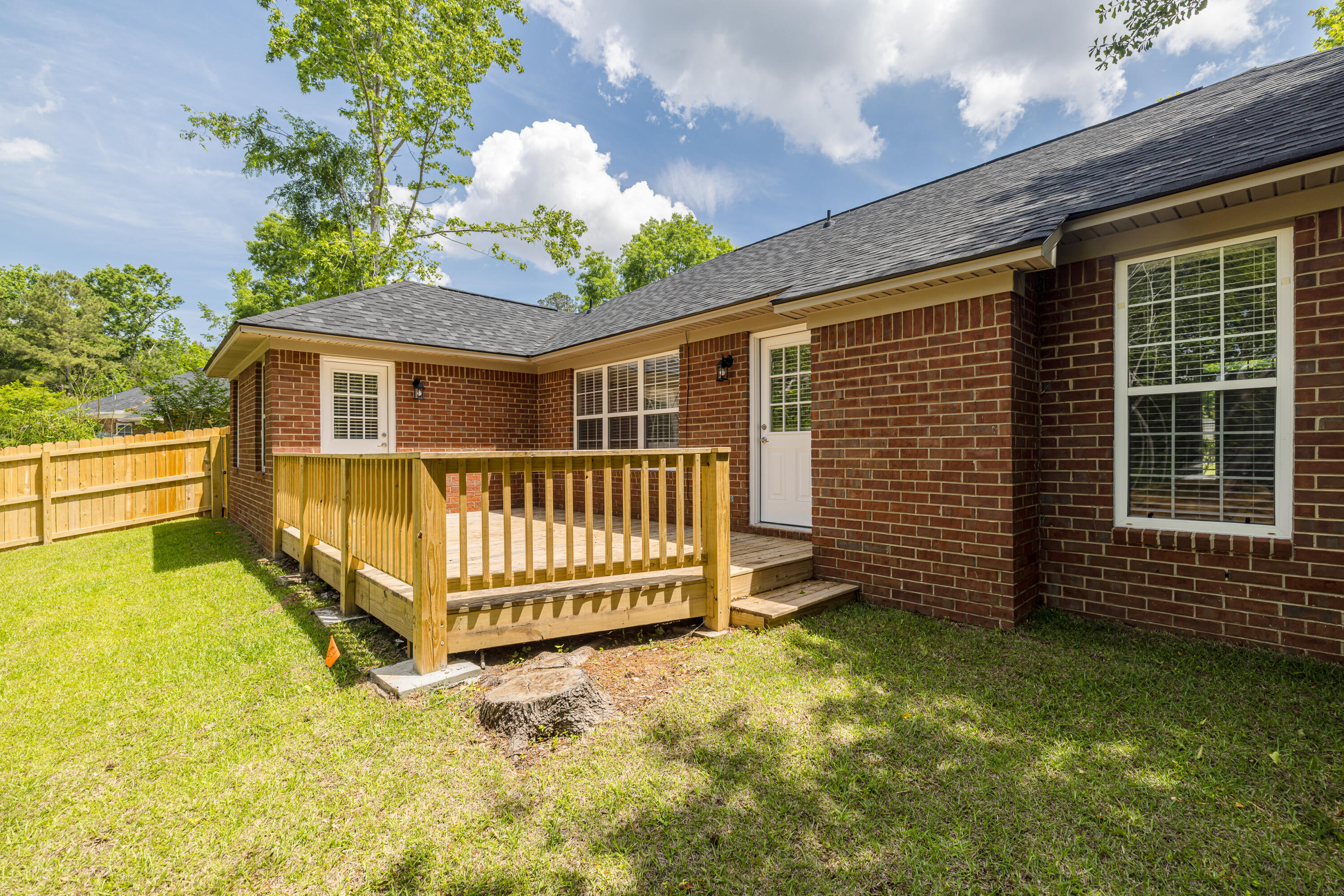 245 Farmington Drive W Property Photo 48