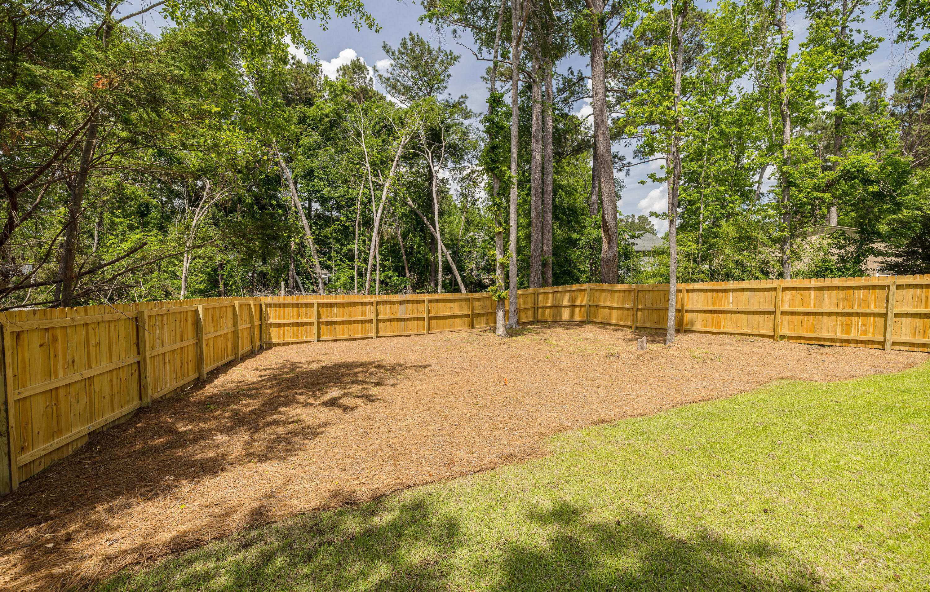 245 Farmington Drive W Property Photo 49