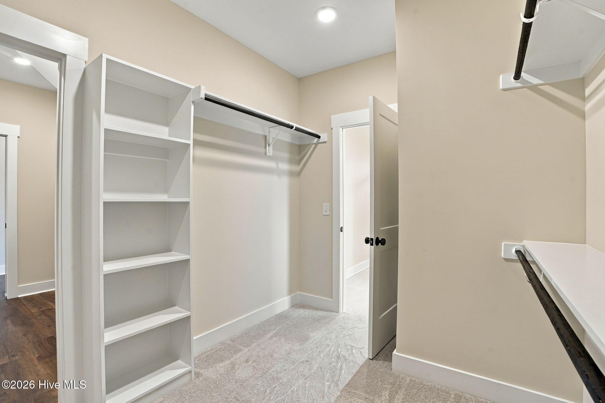 5570 Martys Court Property Photo 16