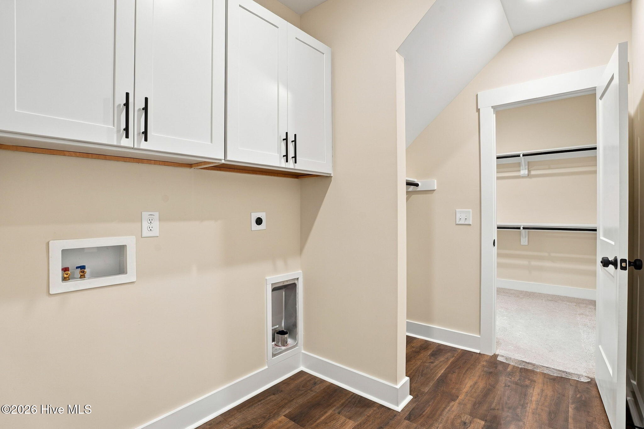 5570 Martys Court Property Photo 27