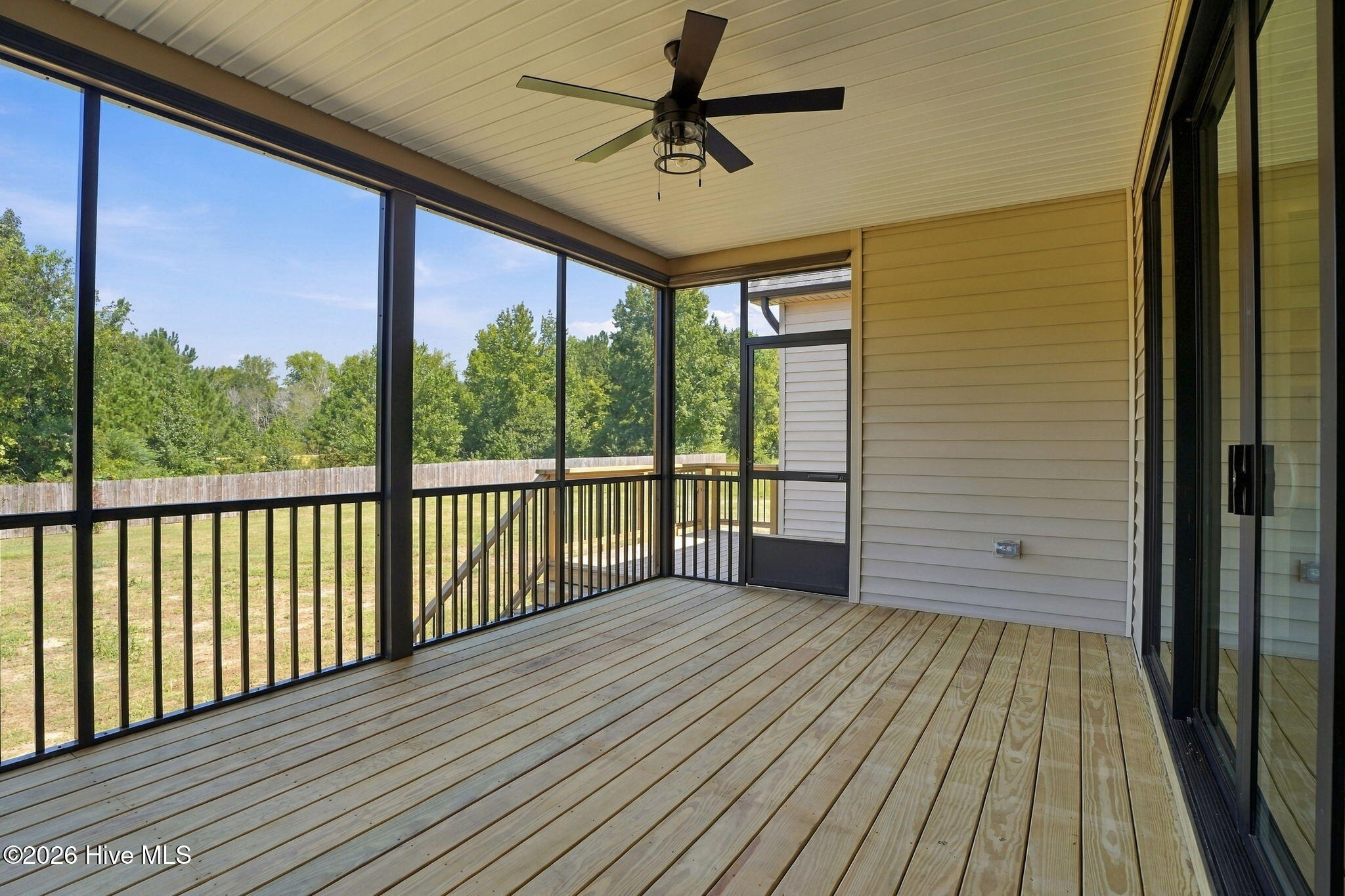 5570 Martys Court Property Photo 28