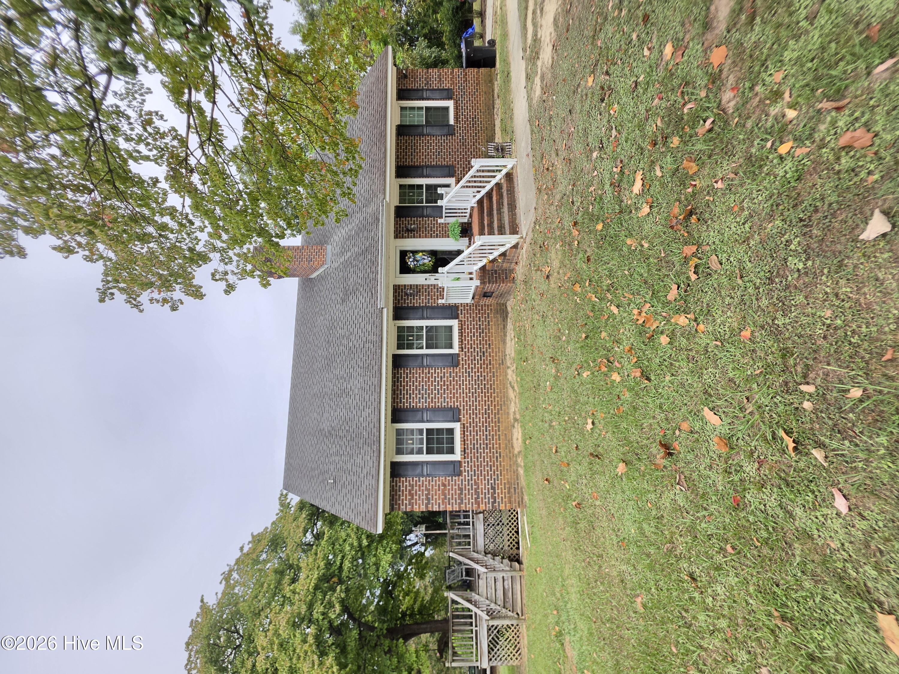 705 Peterson Street Property Photo 1
