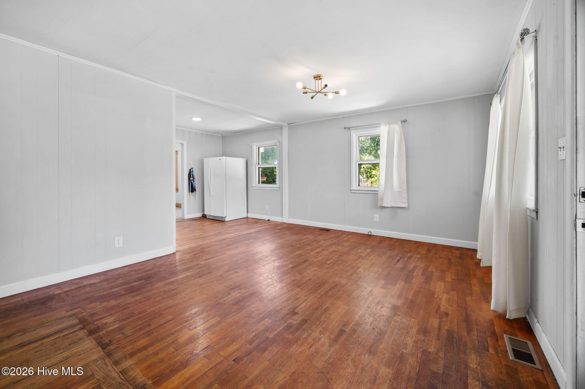 107 Loop Road Property Photo 6