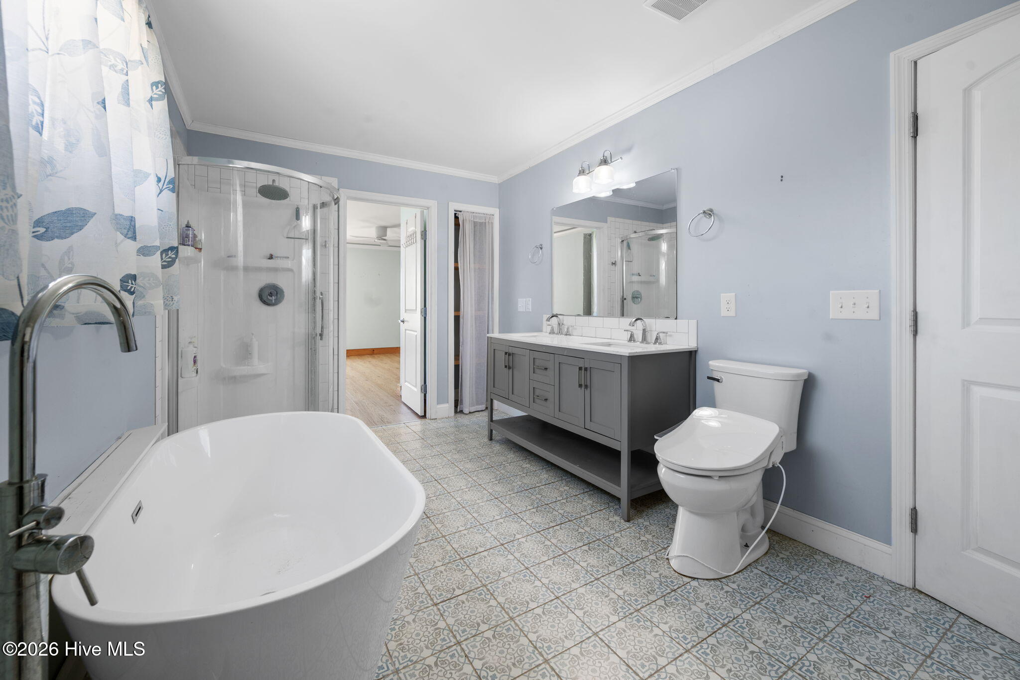 107 Loop Road Property Photo 14
