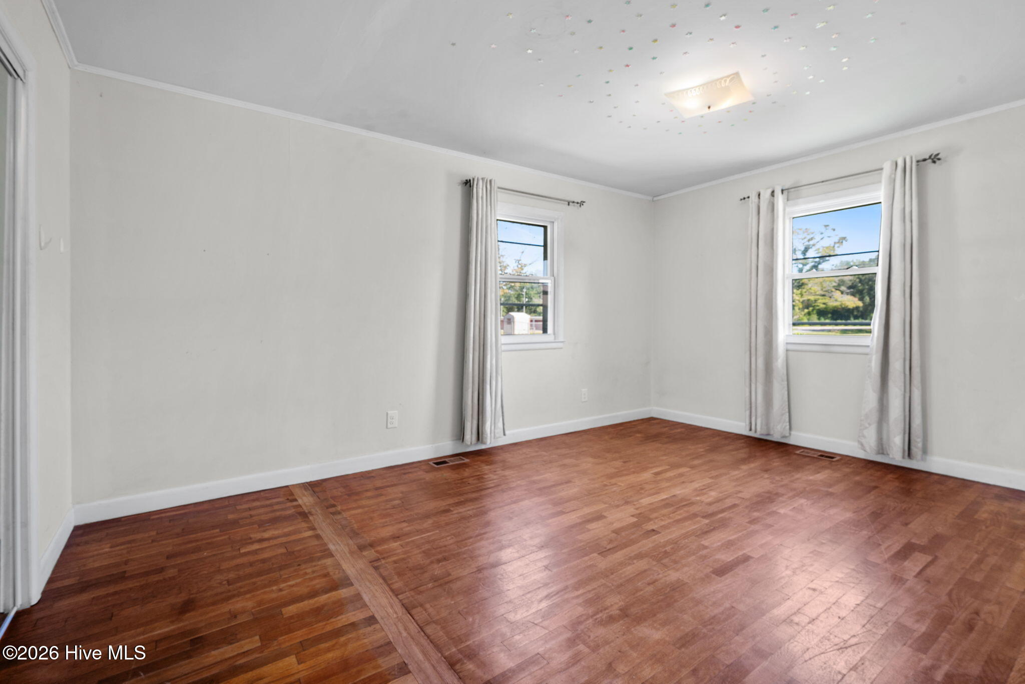 107 Loop Road Property Photo 17