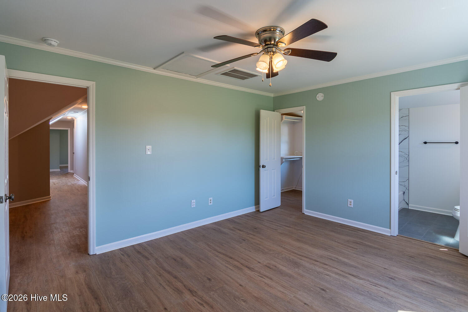 3754 Roscommon S Property Photo 26