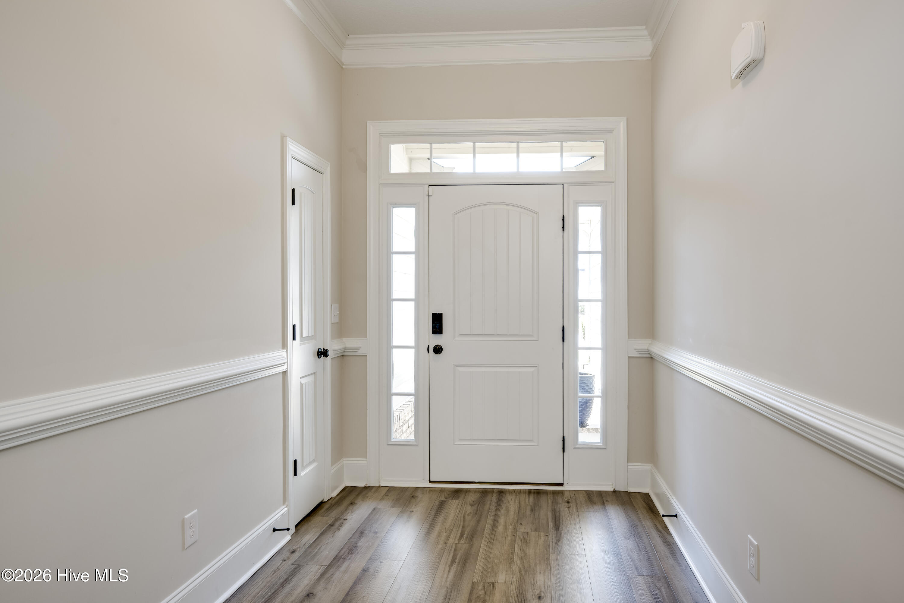 1089 Archard Street Property Photo 4