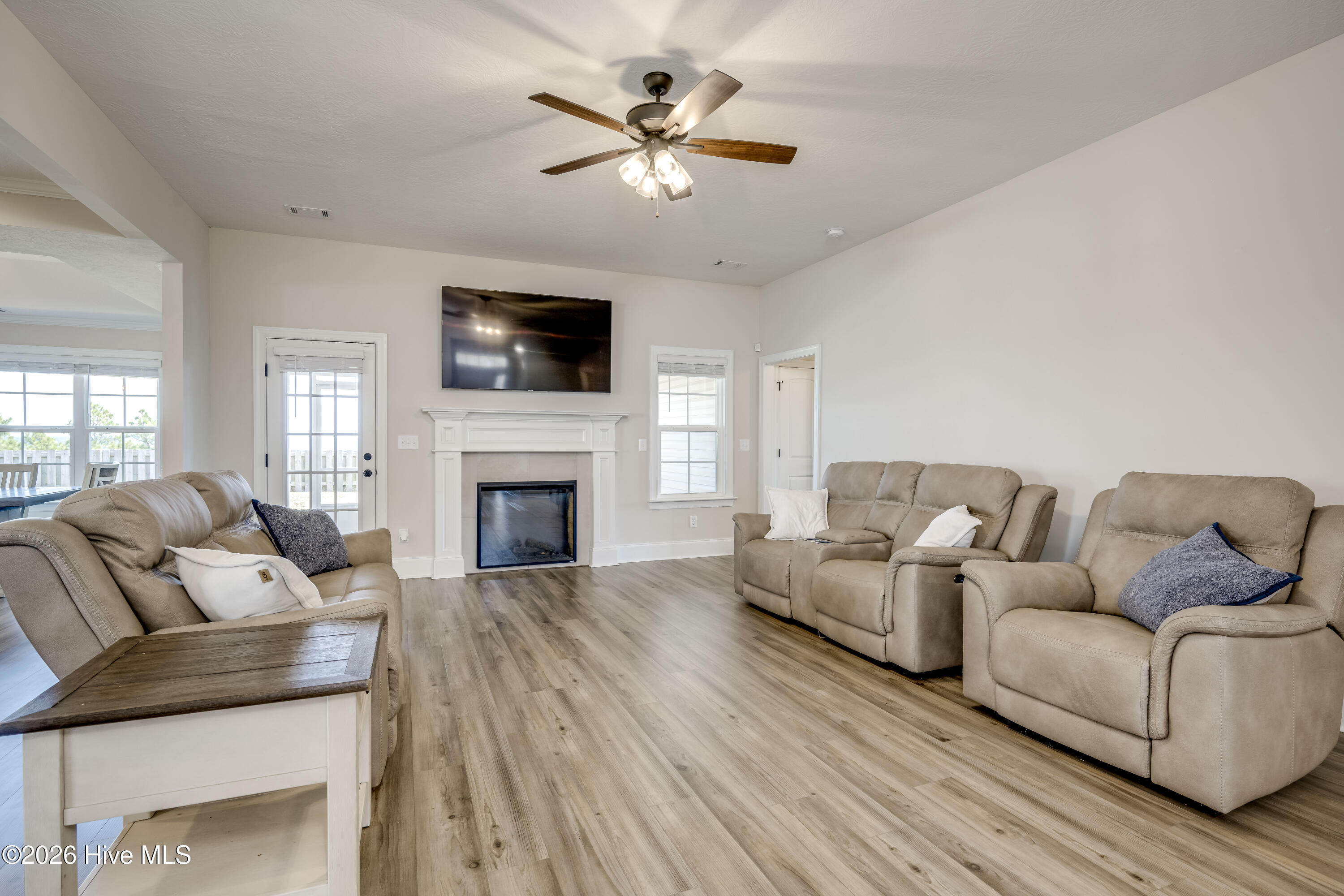 1089 Archard Street Property Photo 6