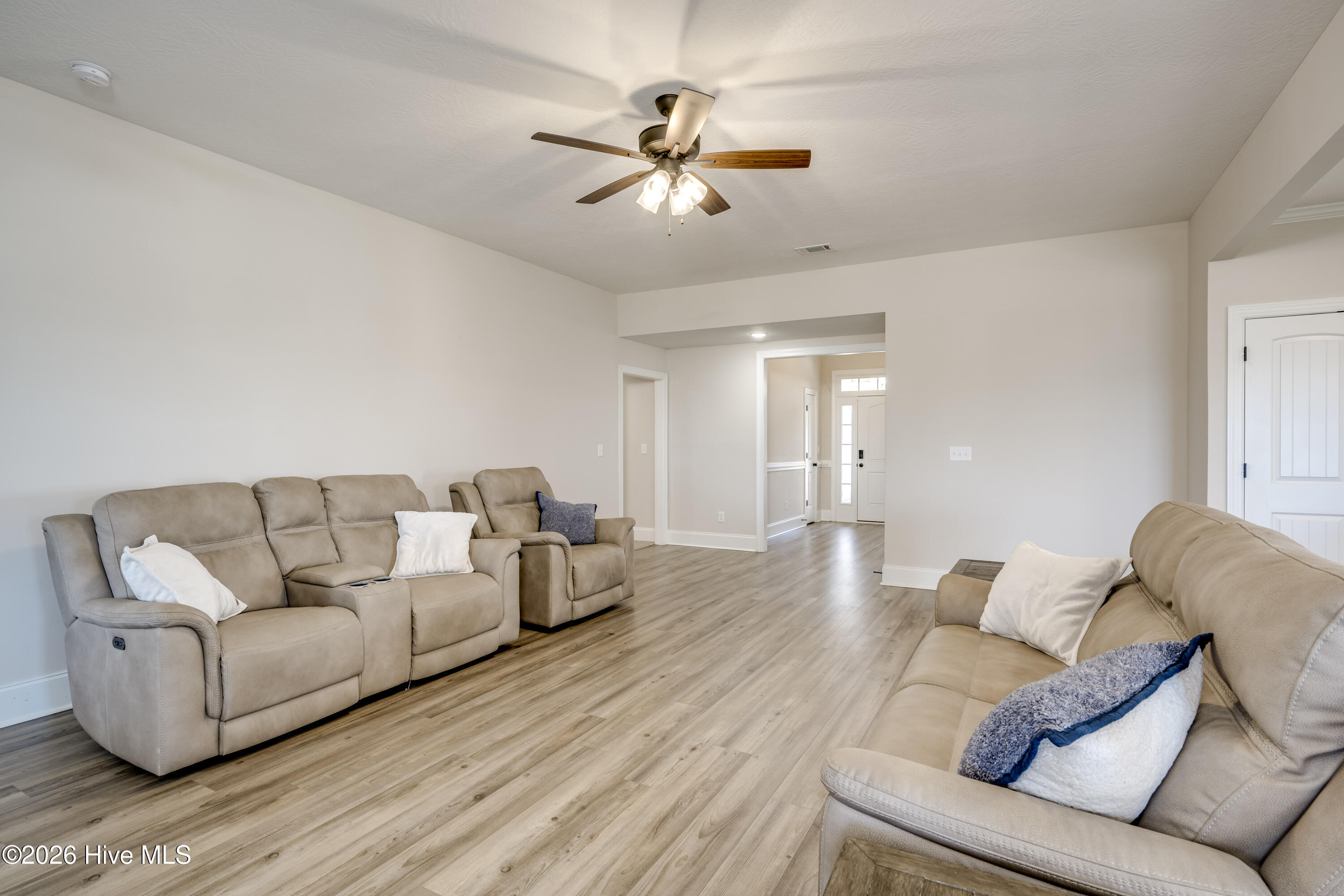 1089 Archard Street Property Photo 8
