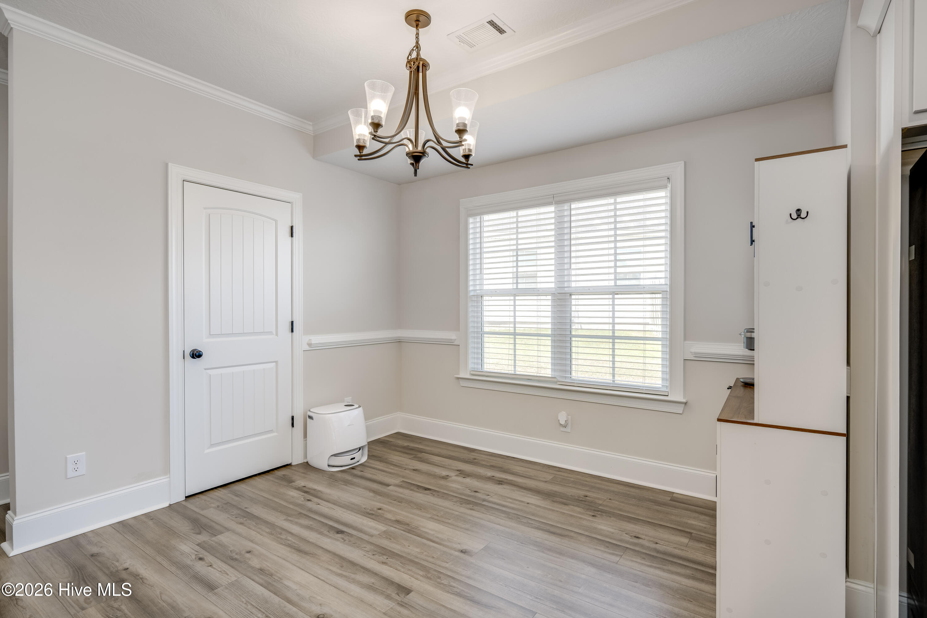 1089 Archard Street Property Photo 15